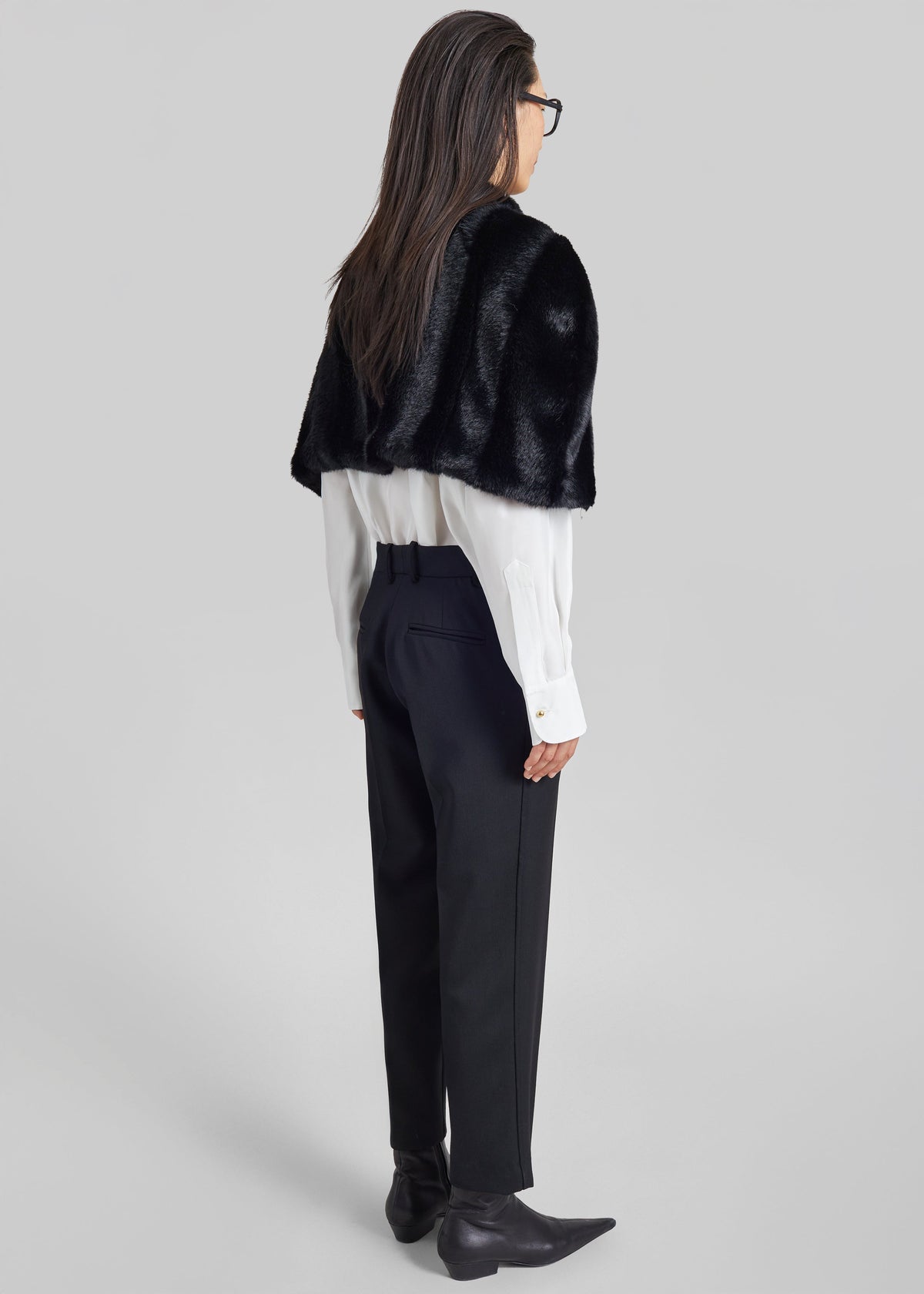 Mantella cropped Prudence in pelliccia sintetica - Nero