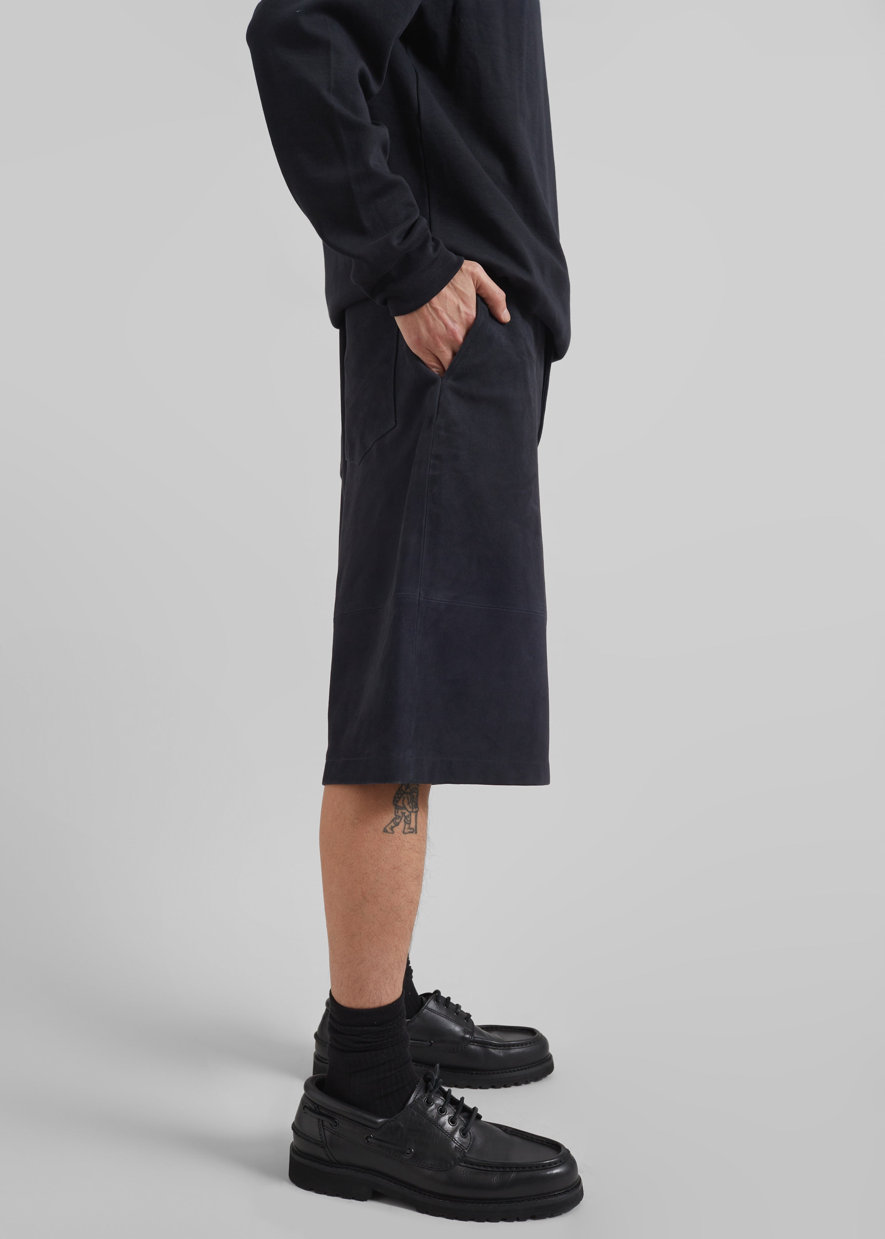 Radlett Suede Bermuda Shorts - Navy - 7