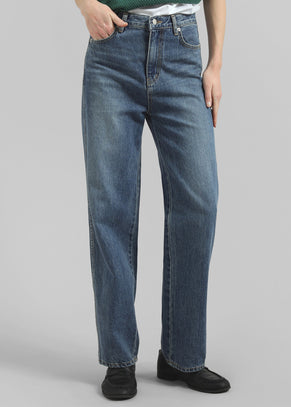 Rapla Straight Jeans - Medium Wash