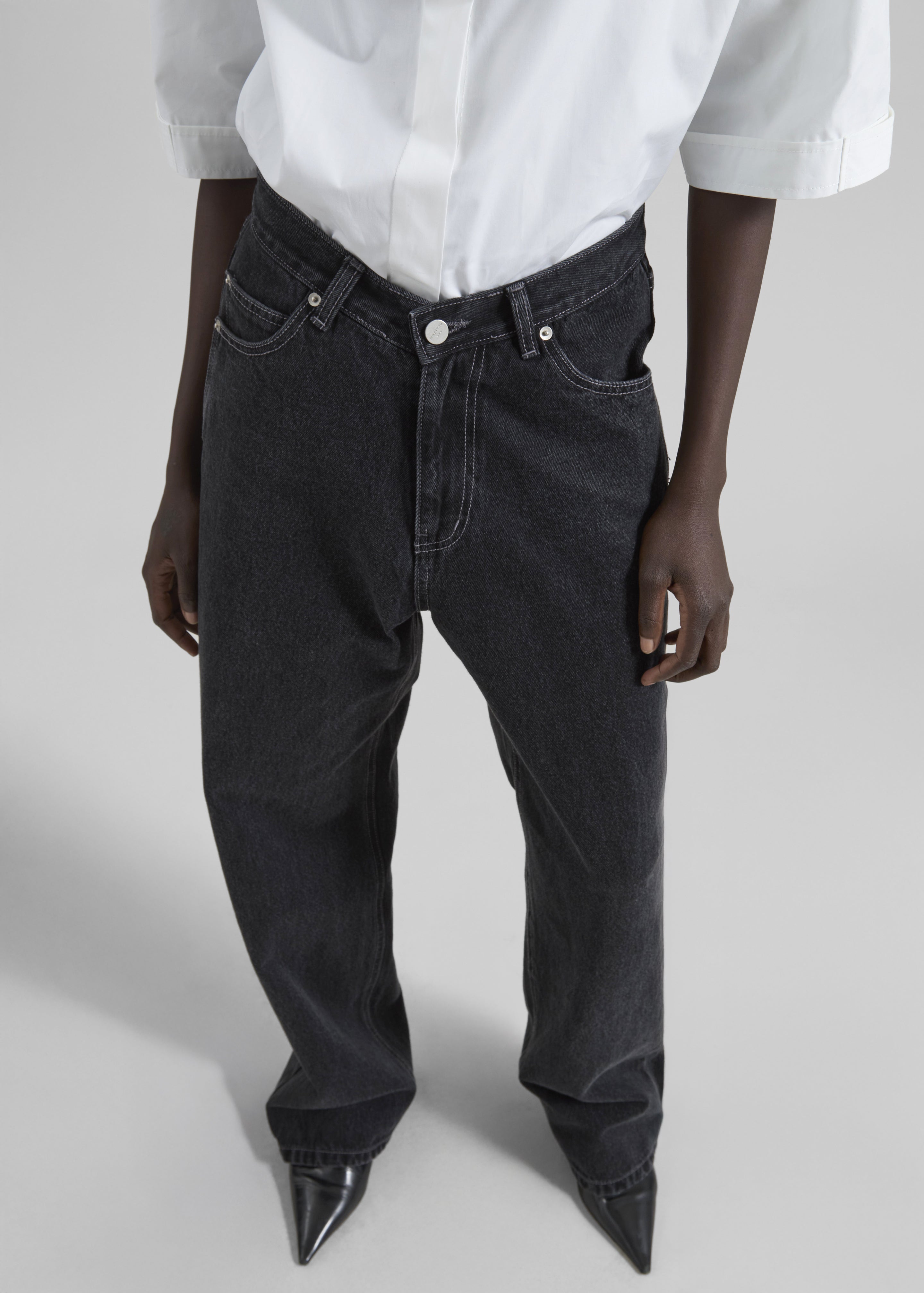 Raven Low Rise Jeans - Black Wash - 1