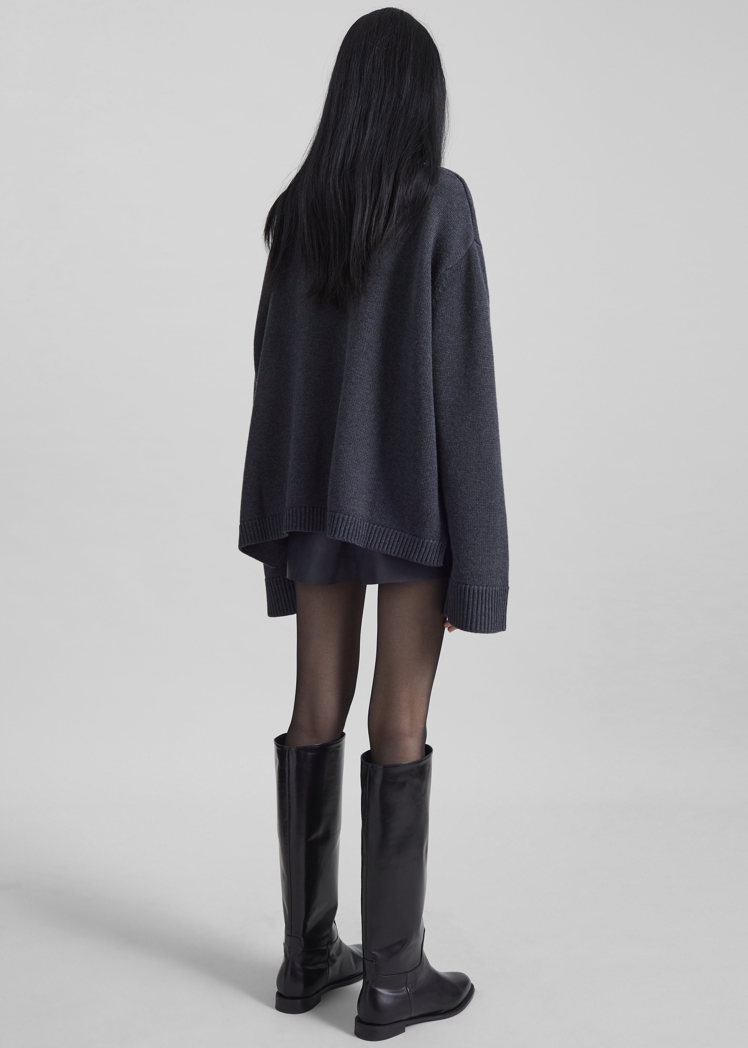 Rhea Trapeze Turtleneck - Charcoal – The Frankie Shop Europe