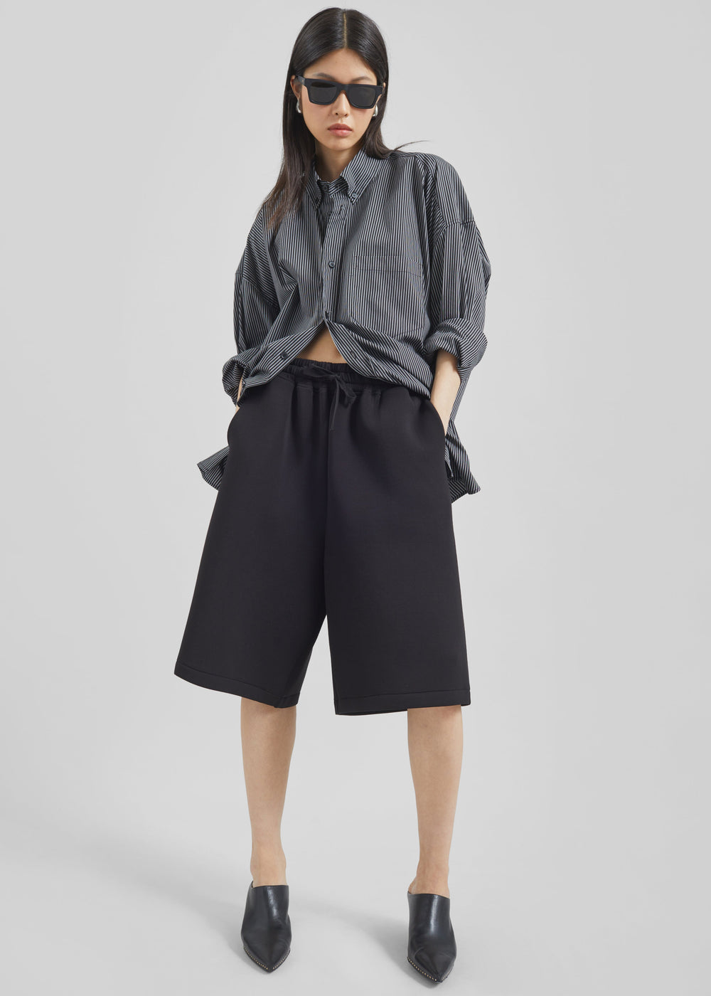 Rian Sweatshorts - Black