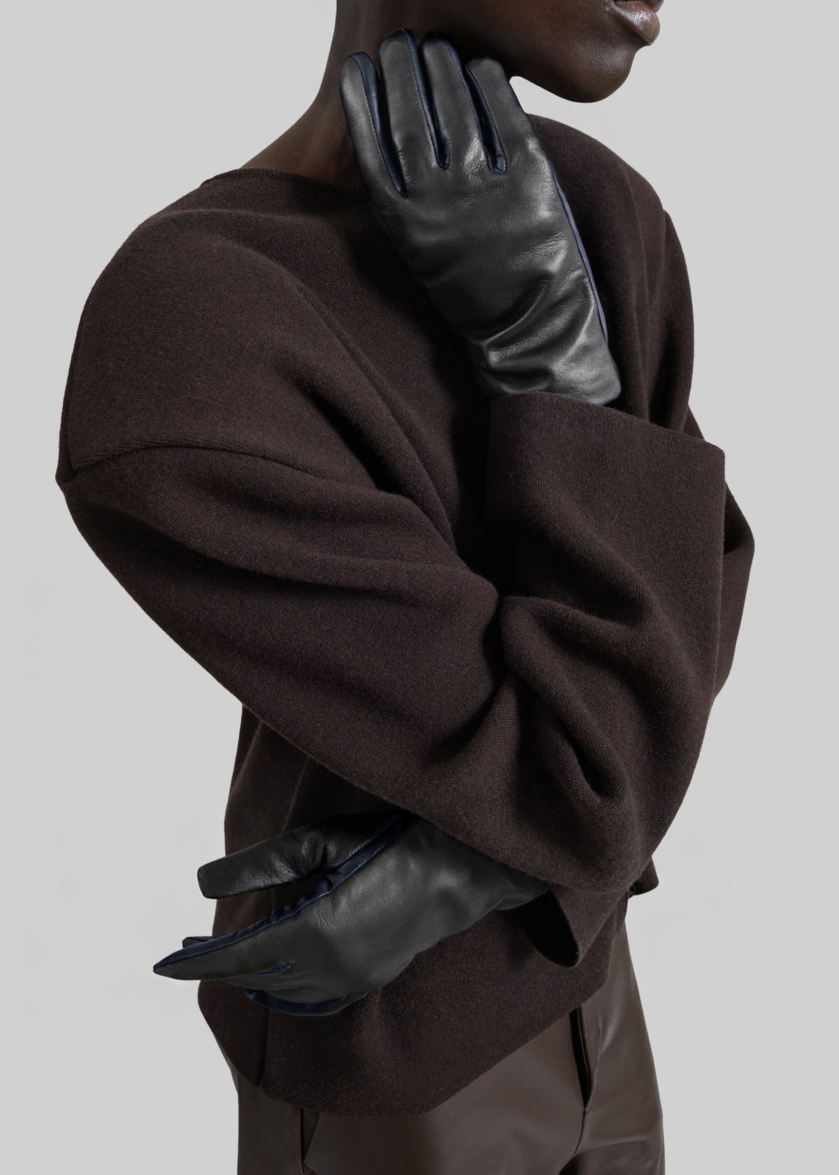 Rion Bicolor Short Leather Gloves - Dark Grey/Dark Navy
