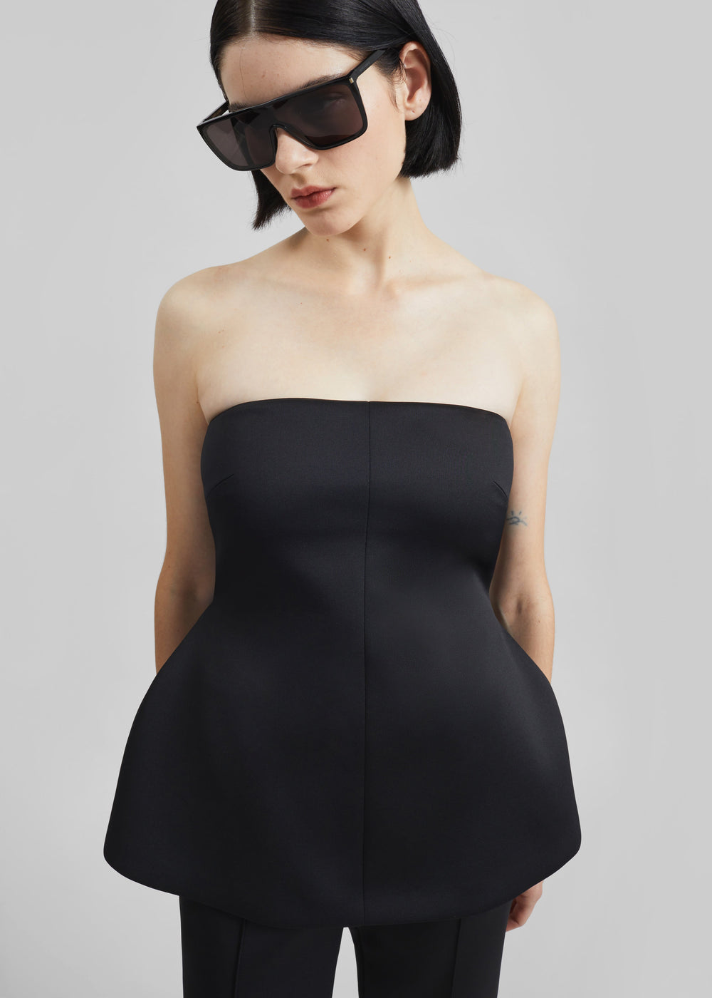 Rivoli Hourglass Top - Black - 1