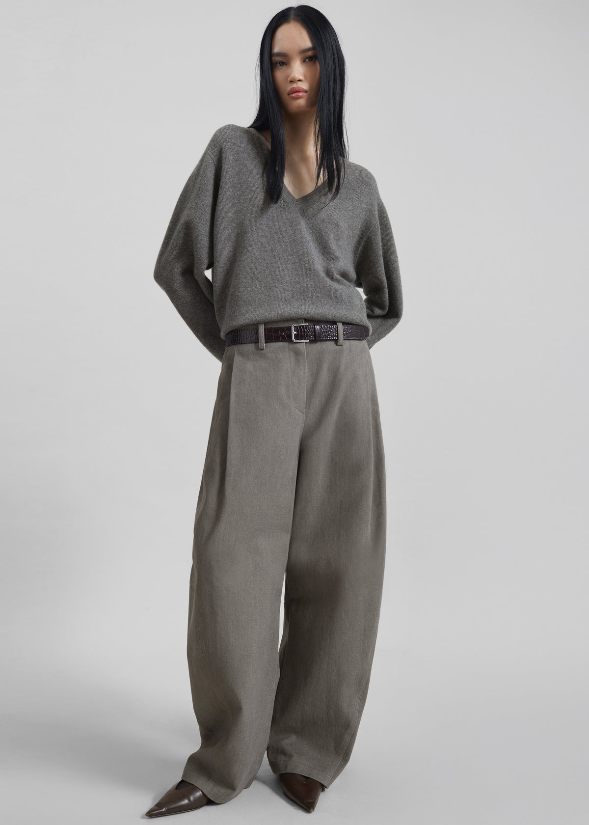 Ronse V-Neck Superfine Lambswool Sweater - Grey - 4