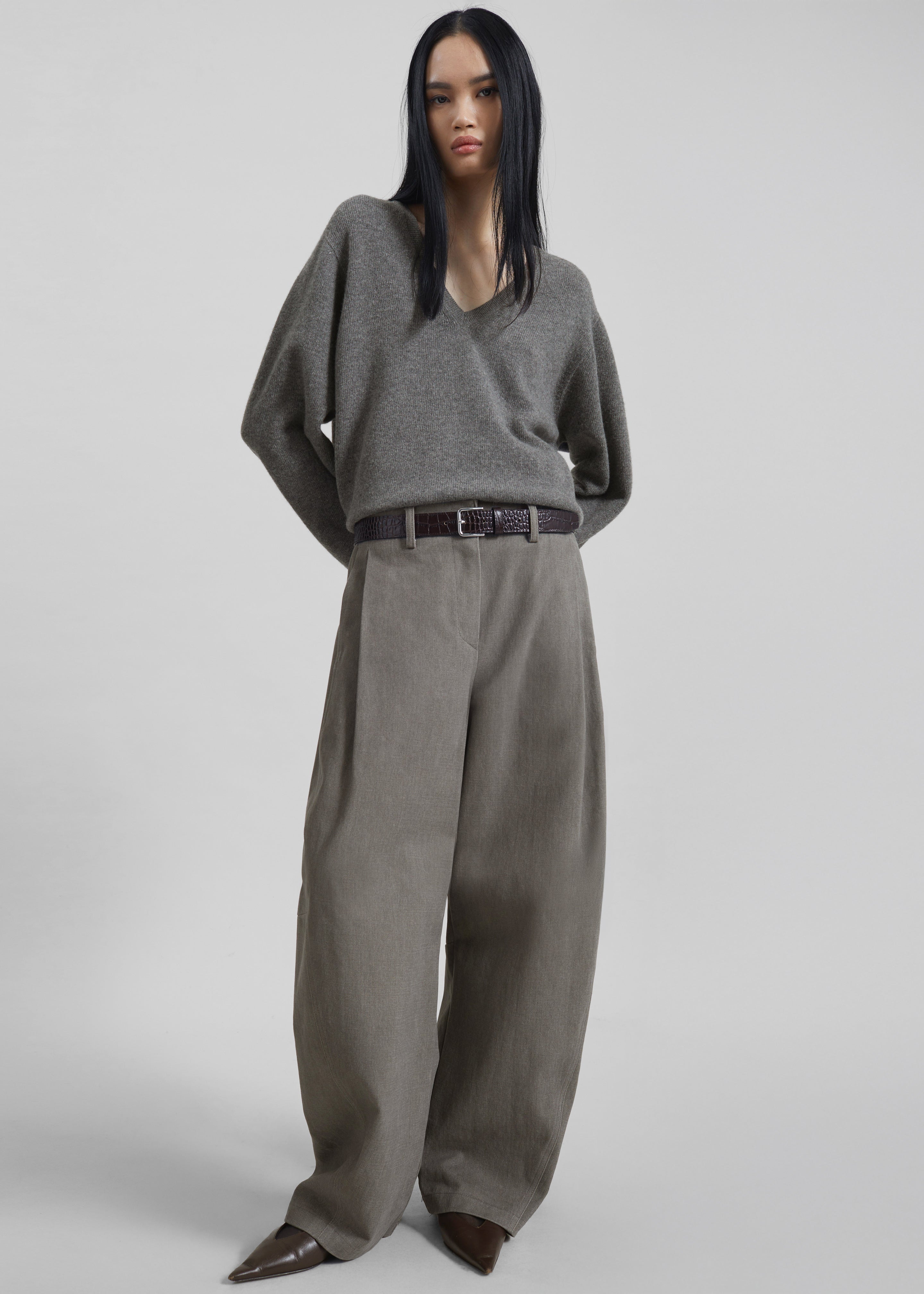 Ronse V-Neck Superfine Lambswool Sweater - Grey - 4