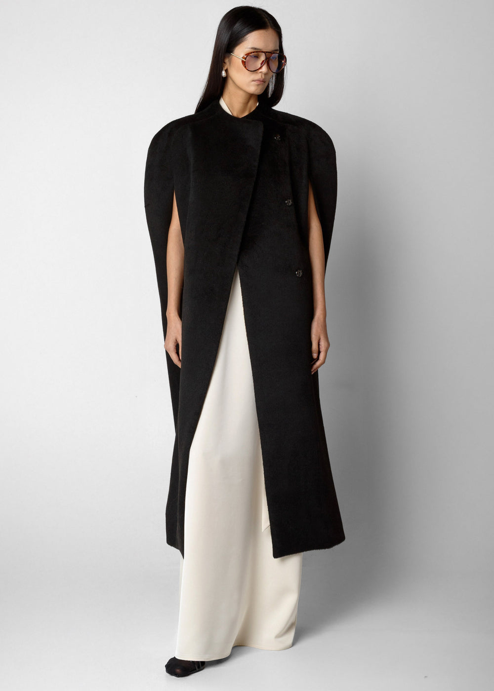 Roslev Cape Coat - Black