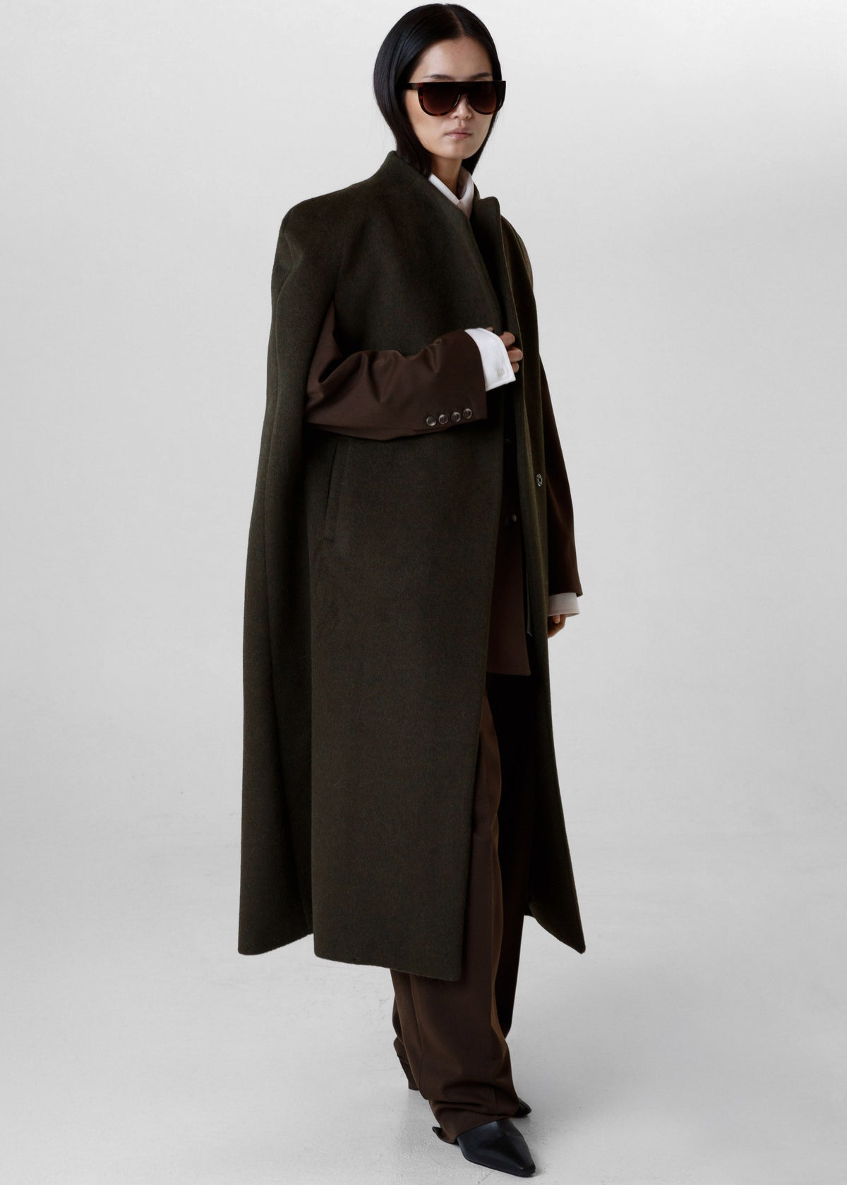 Roslev Cape Coat - Olive - 1