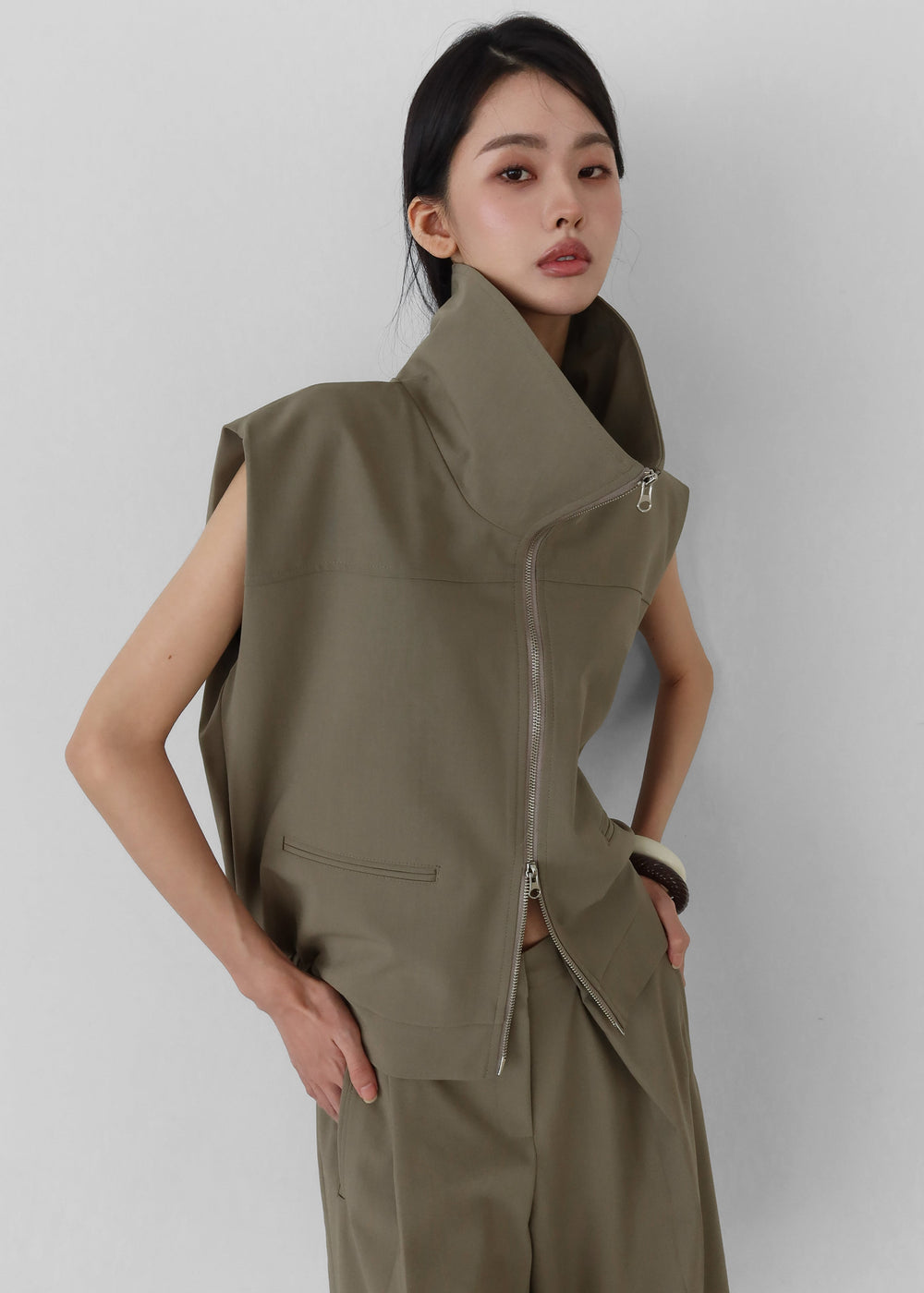 Rove Sleeveless Bomber Jacket - Olive - 1