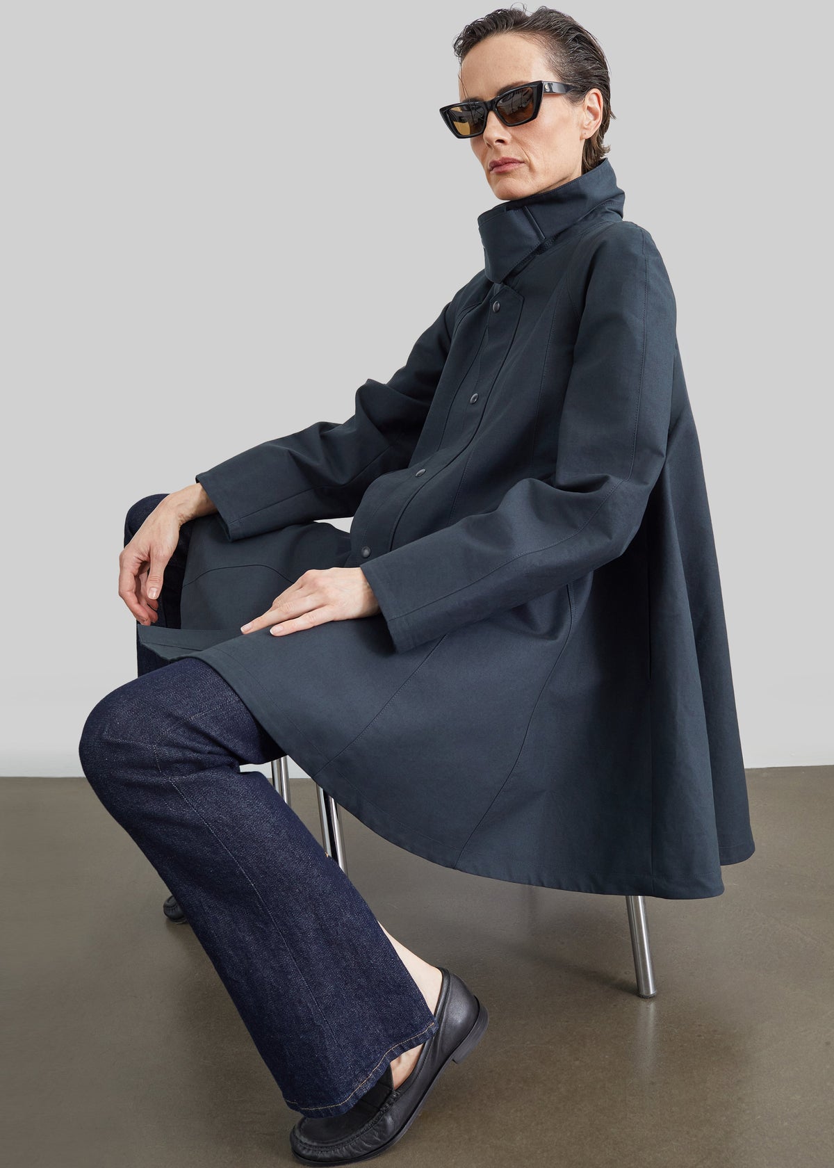Trench Rudy dal taglio a trapezio - Antracite