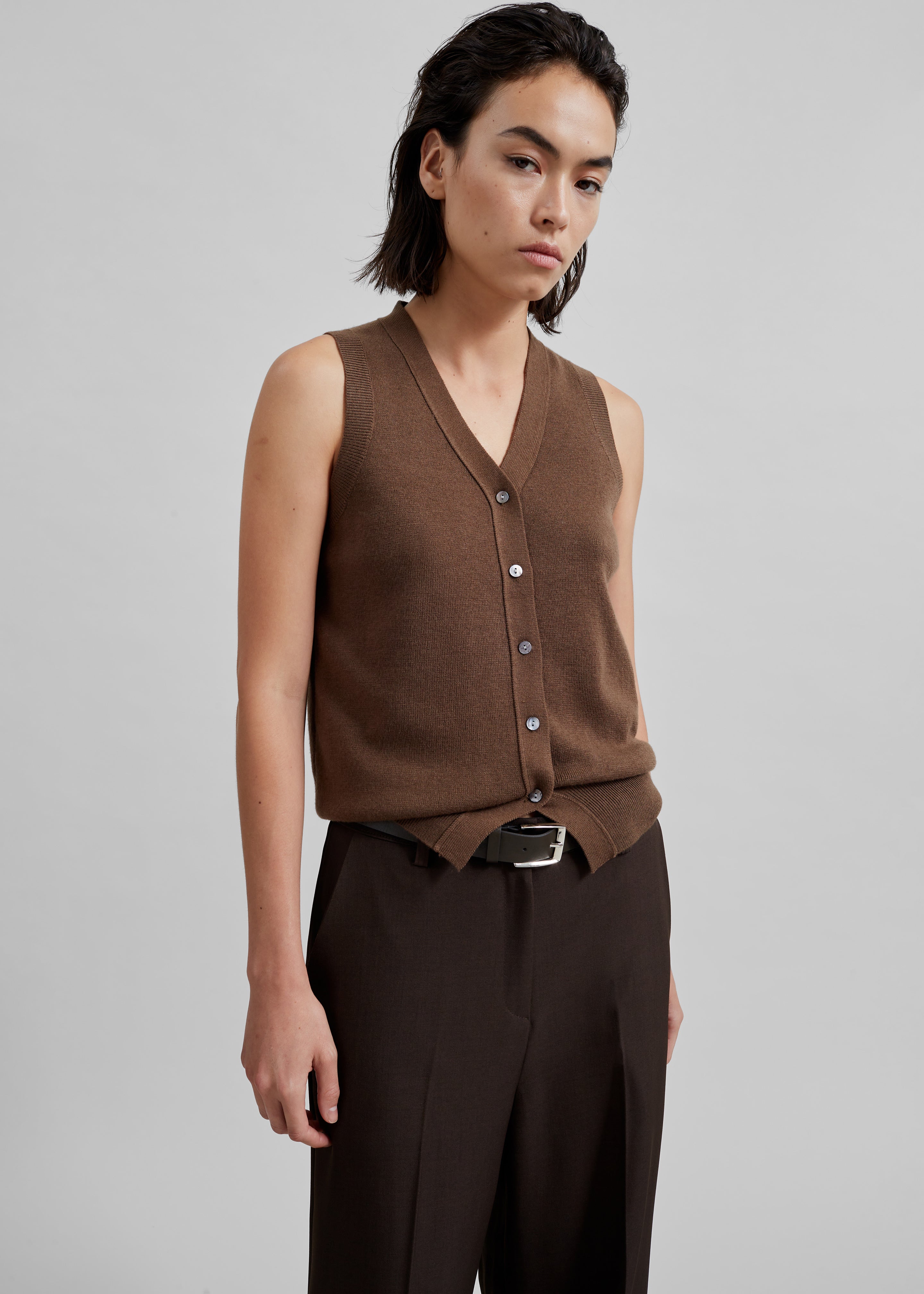 Samah Knit Vest - Brown - 4