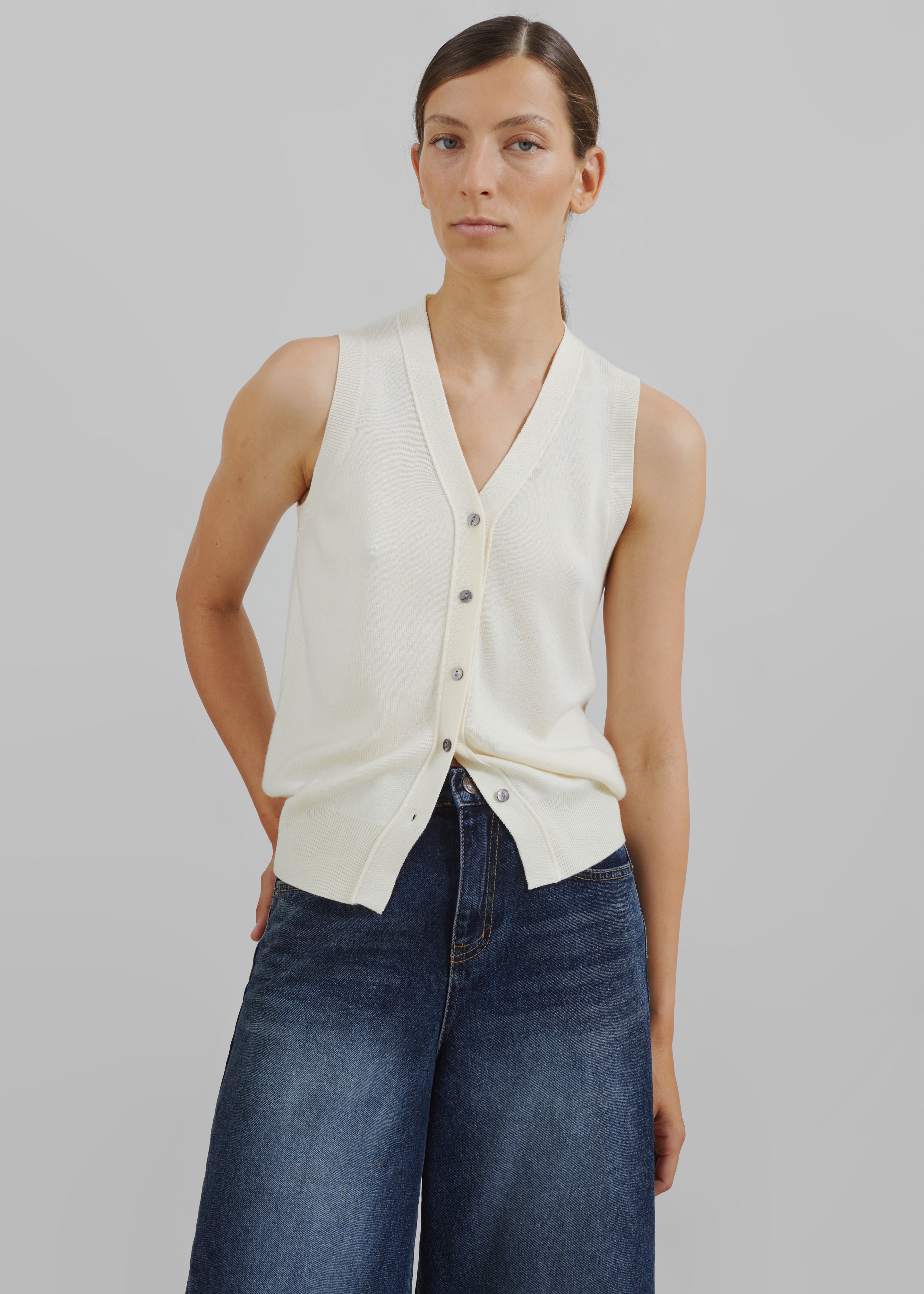 Samah Knit Vest - Ivory - 1