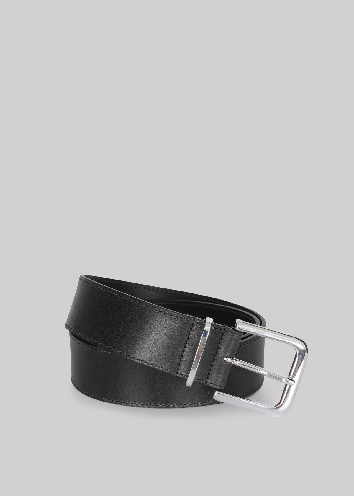Willow Double Buckle Leather Belt - Black – The Frankie Shop  display picture 1