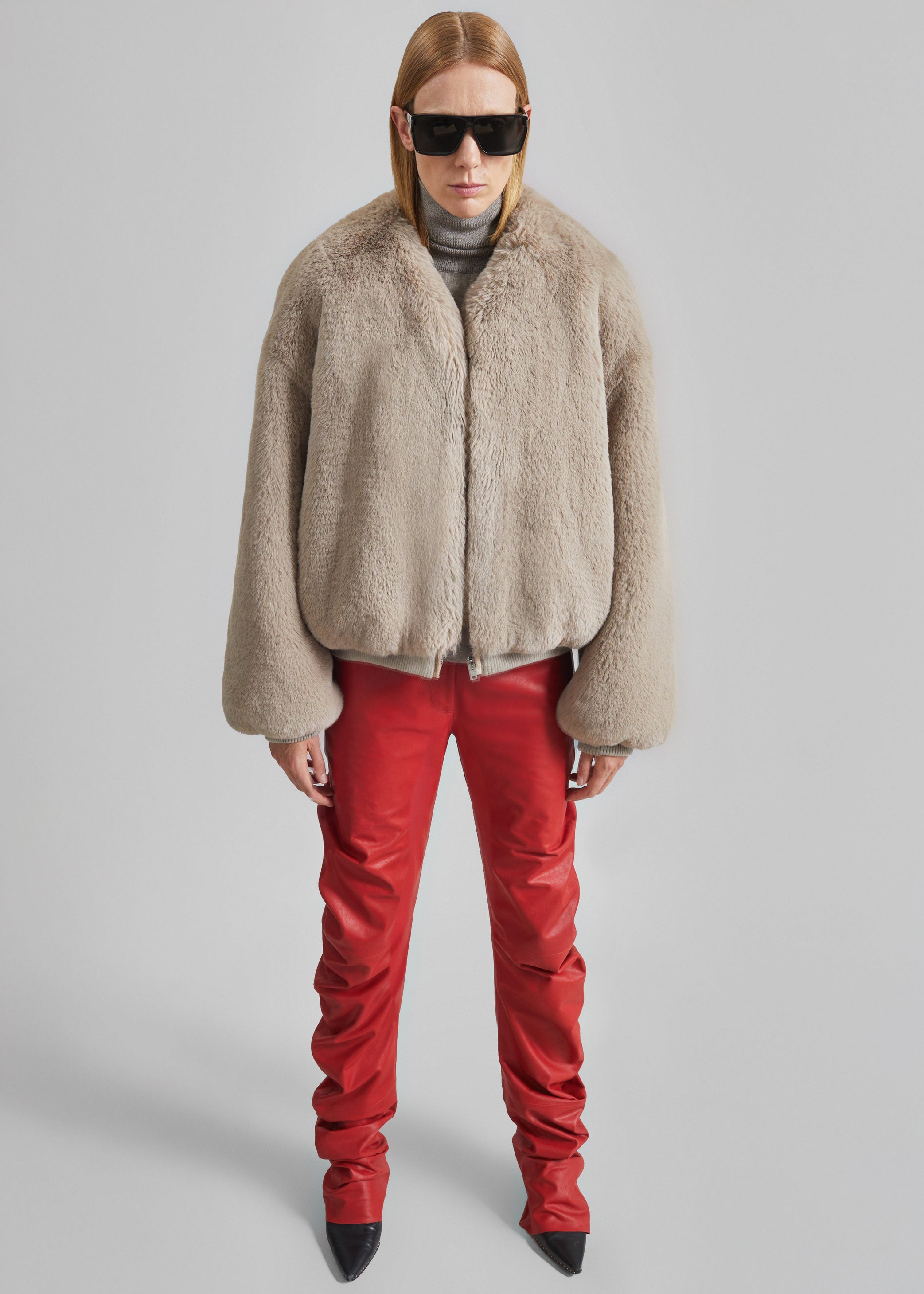 Shop the look image for Veste Senna en fausse fourrure sans col - Taupe clair