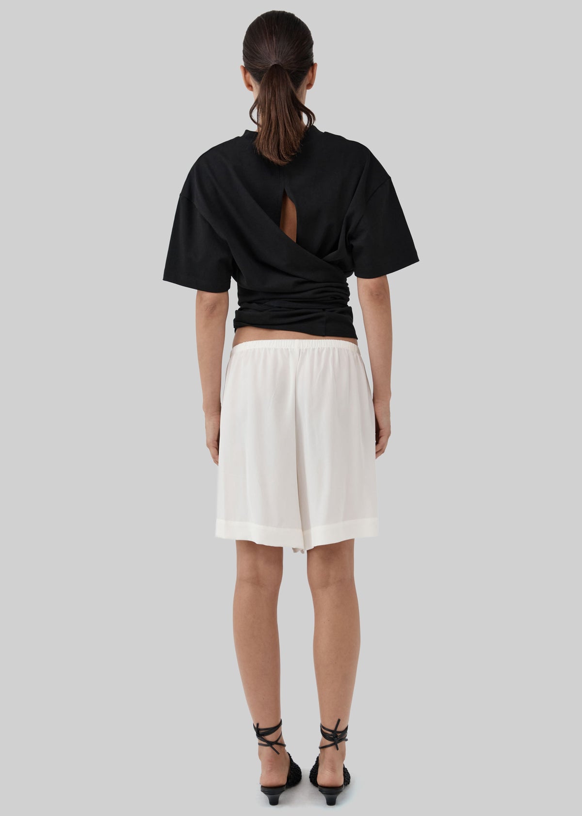 St. Agni Silk Everyday Relaxed Shorts - Tofu