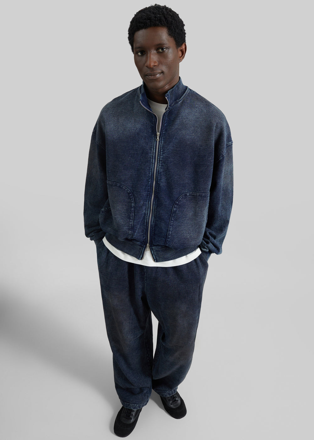 Stamford Joggers - Medium Wash - 1
