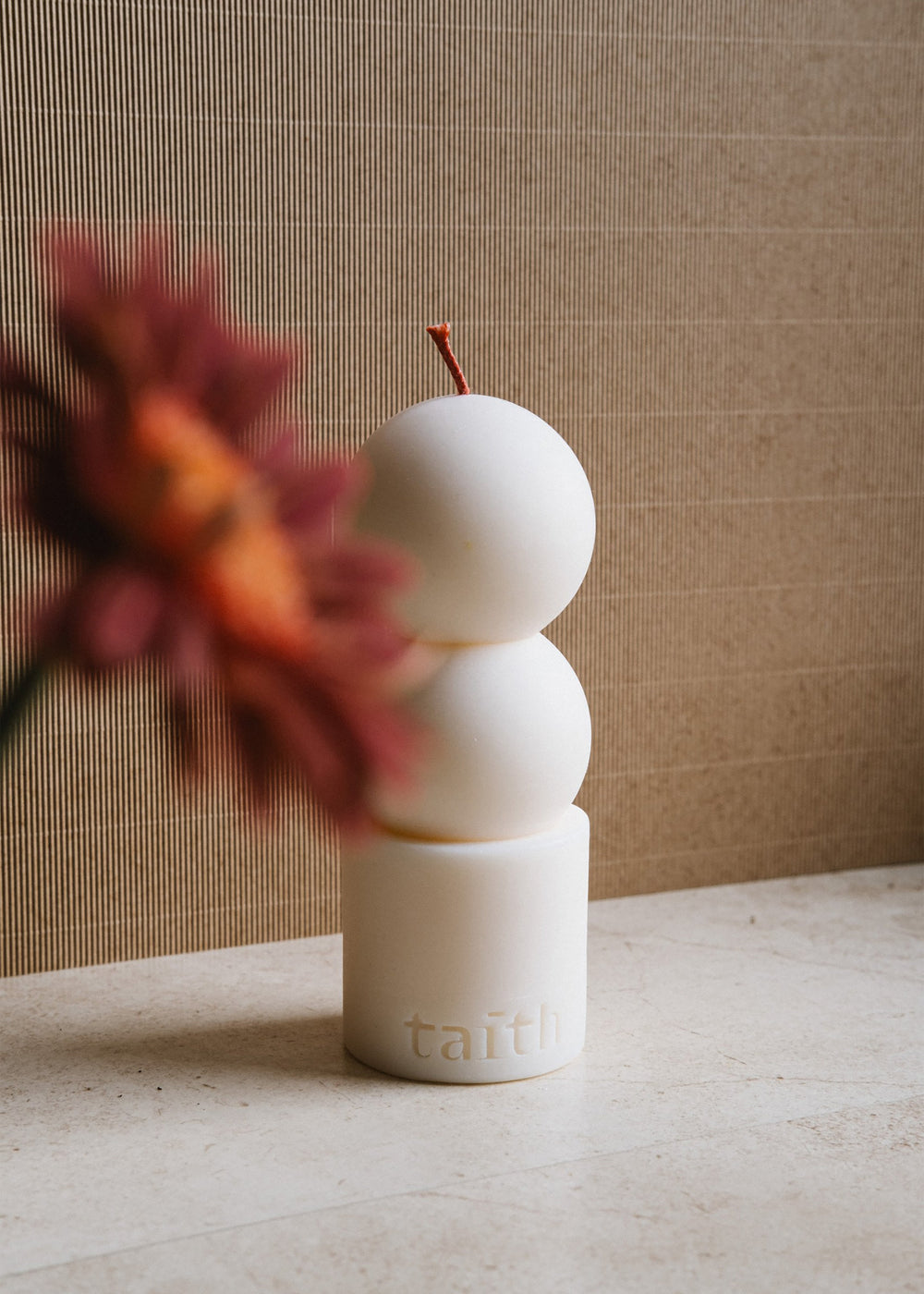 Taith Lilu Candle - Cream - 1