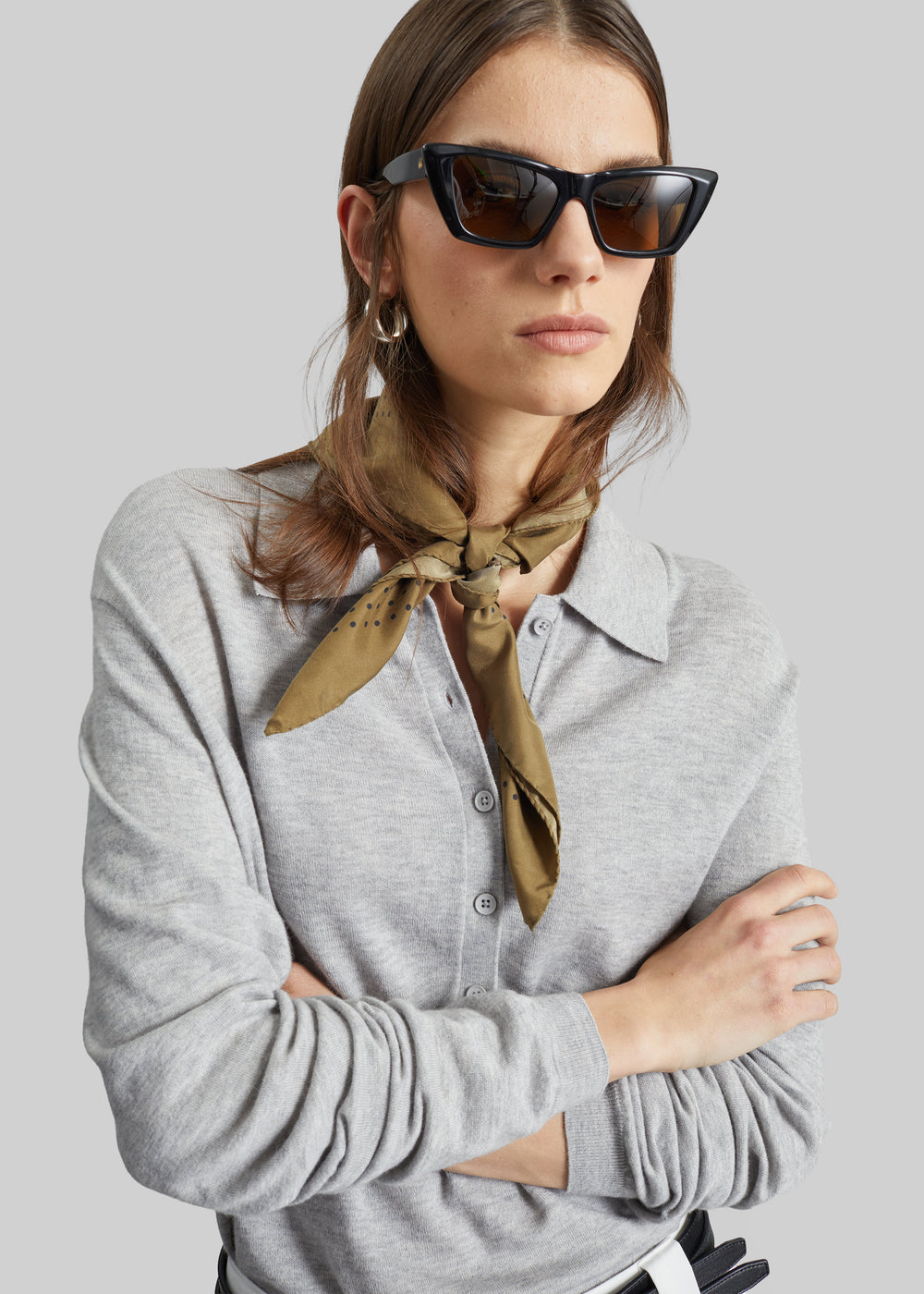 Polo Tala en maille à col V - Gris clair