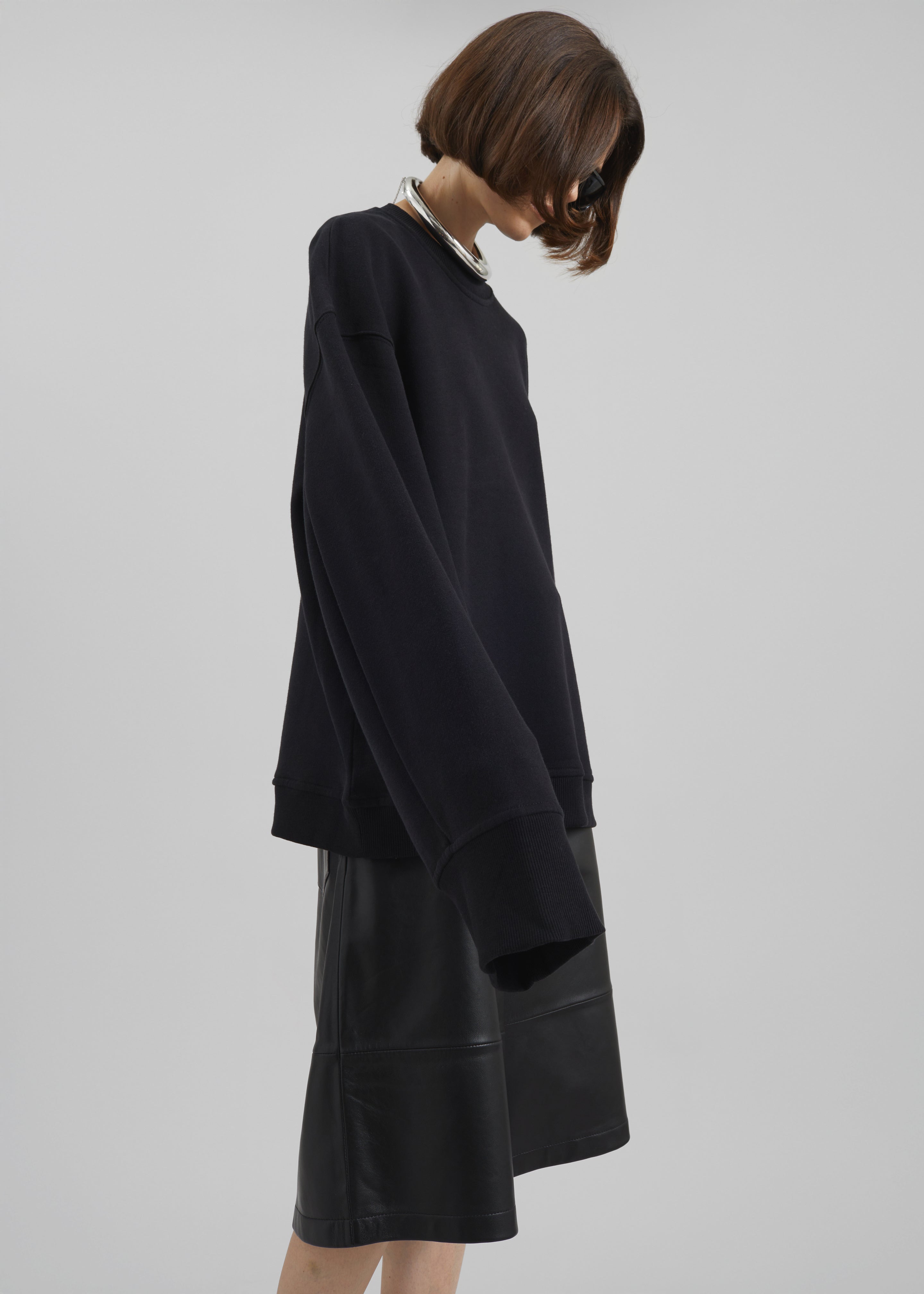 Talia Sweatshirt - Black - 2