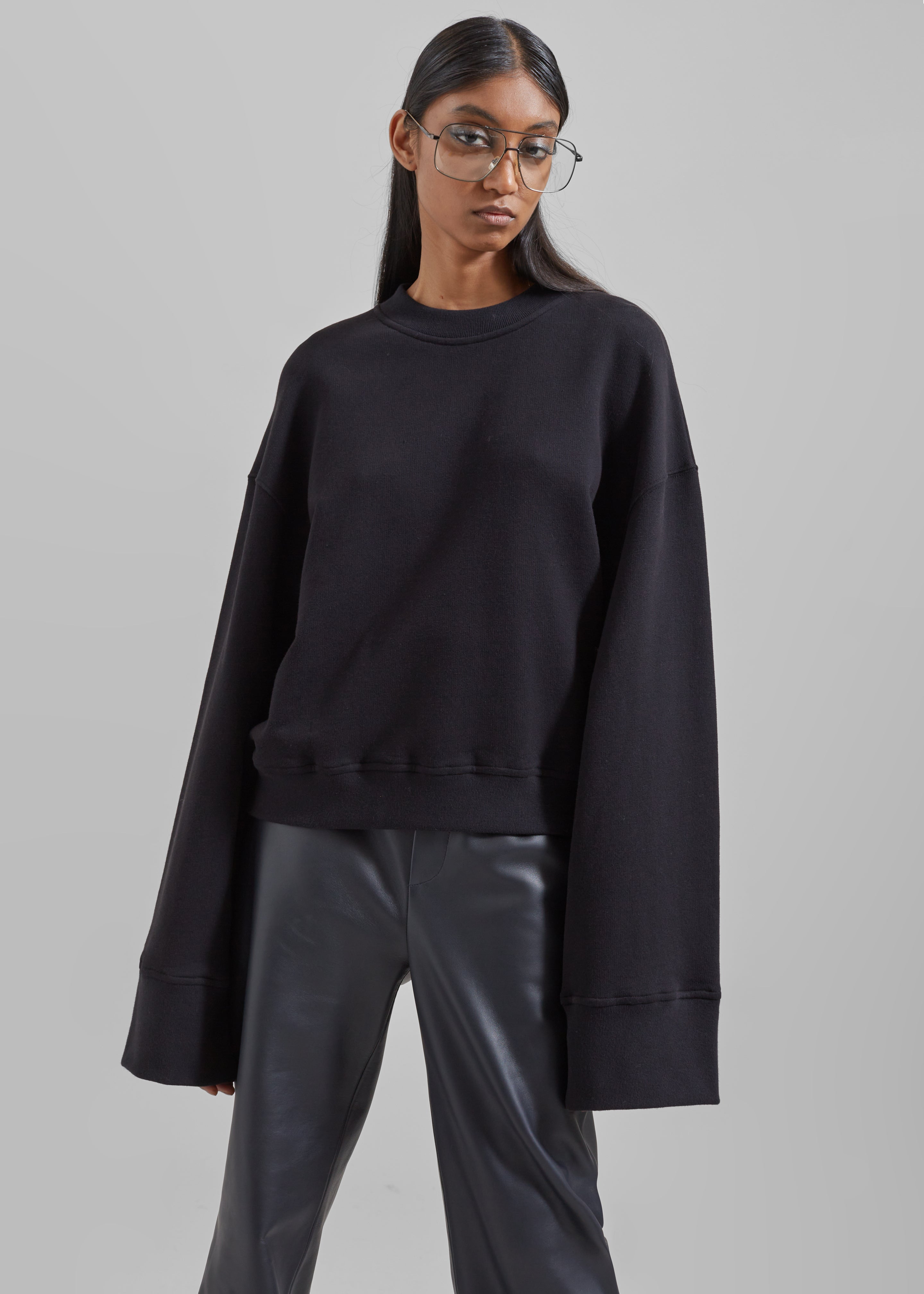 Talia Sweatshirt - Black - 5