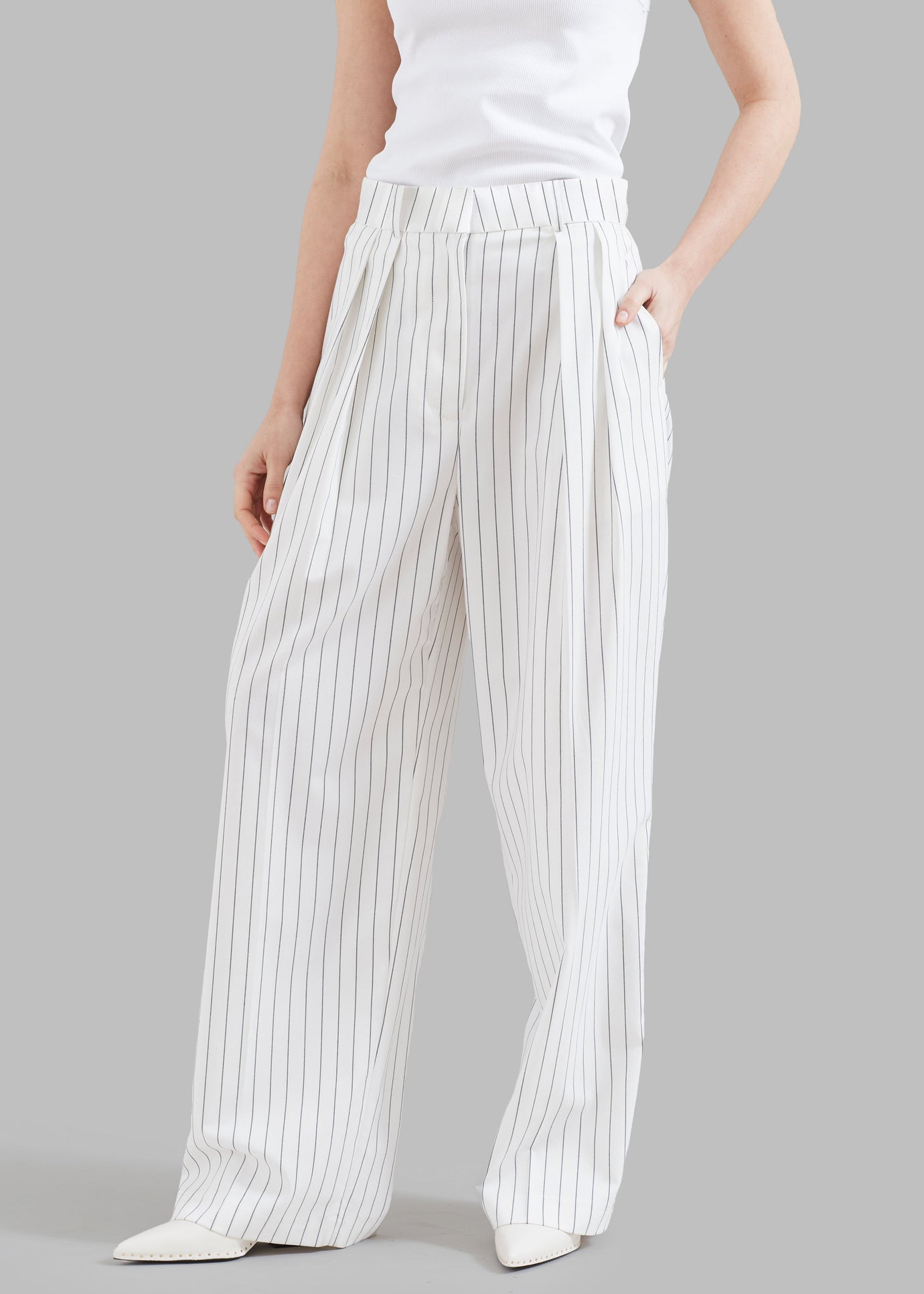 Tansy Fluid Pleated Trousers - White - 1
