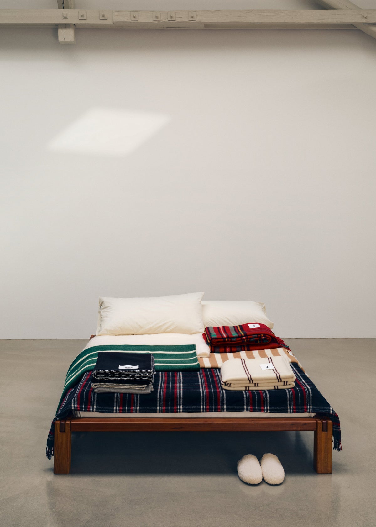 Tekla Lambswool Blanket - Black Plaid - 3