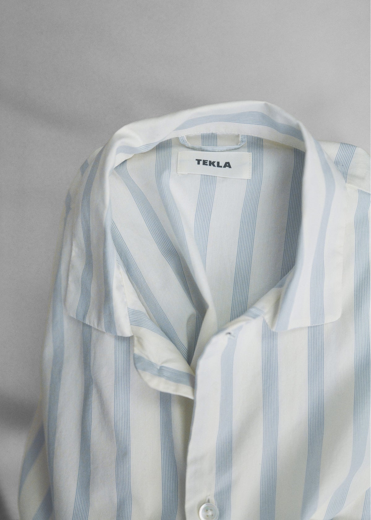 Tekla Poplin Pyjama Shirt - Needle Stripes - 1