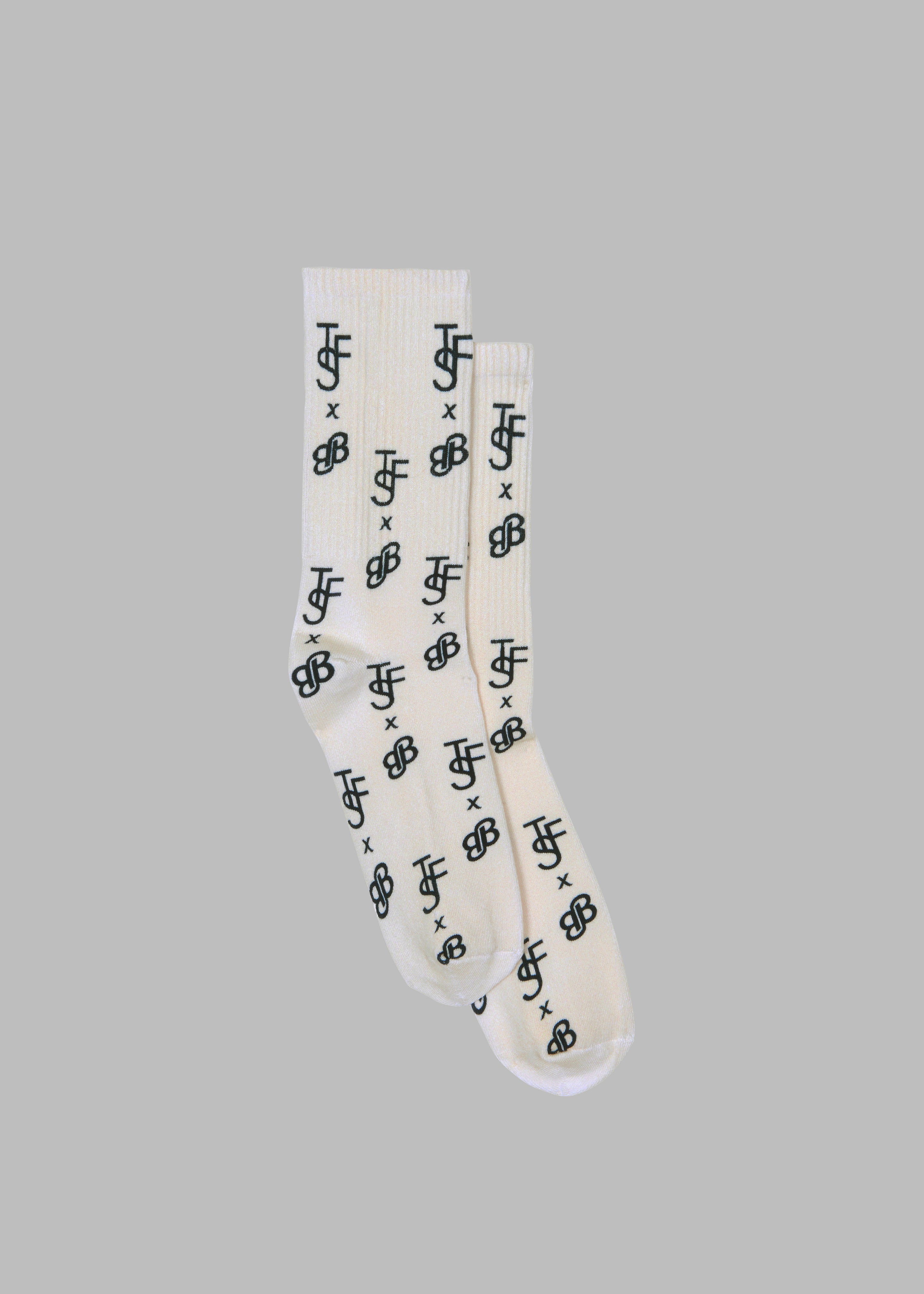 TFS All Over Logo Socks x Barbie™ - Vanilla - 6