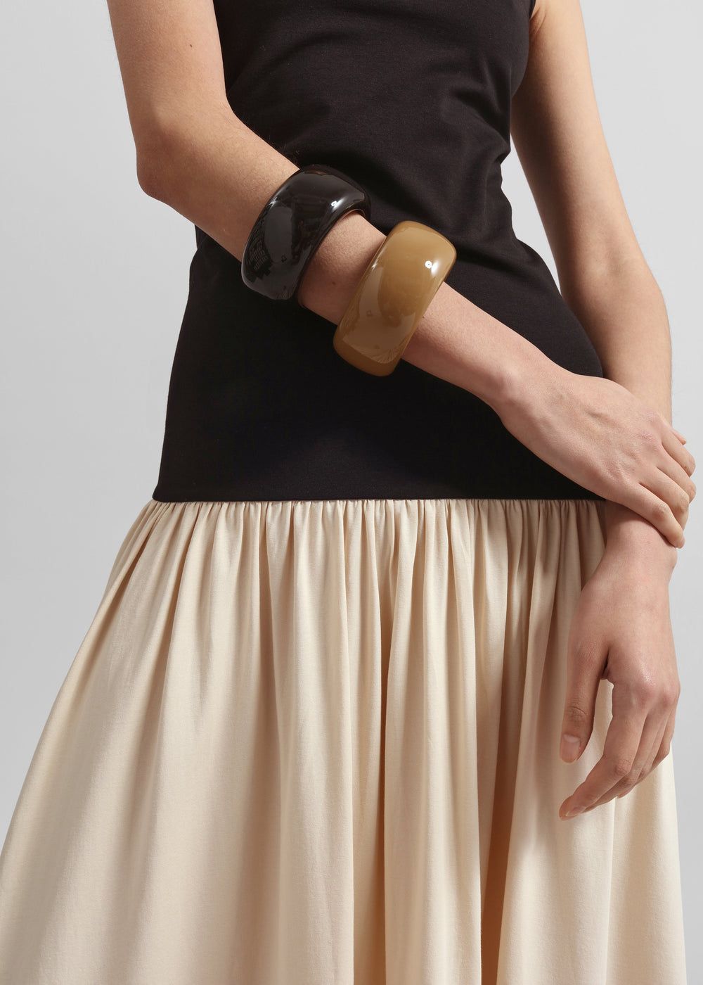 TFS Glossy Bangle - Dark Brown - 1