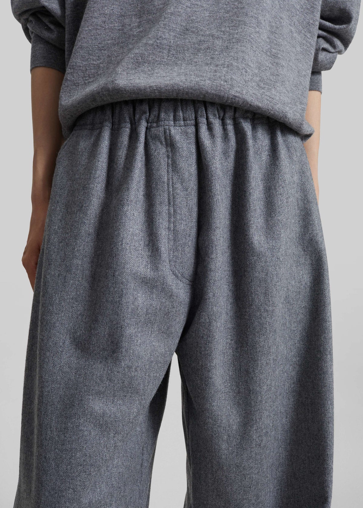 TheLatest Dora Flannel Wool Trousers - Light Grey - 3