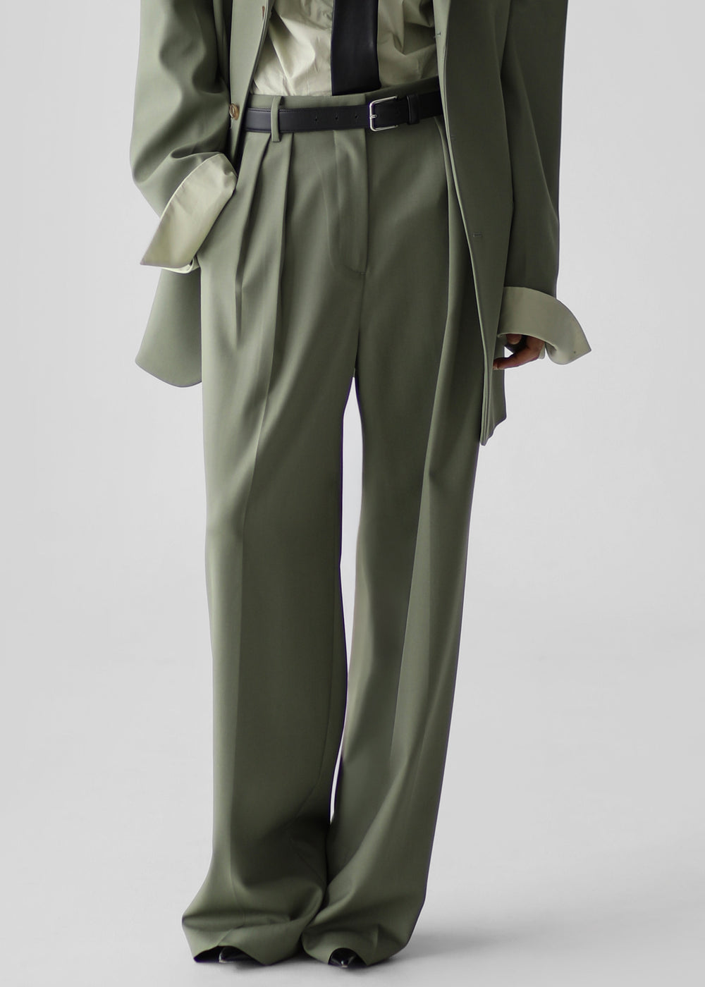 Trosa Straight Trousers - Pale Olive - 1