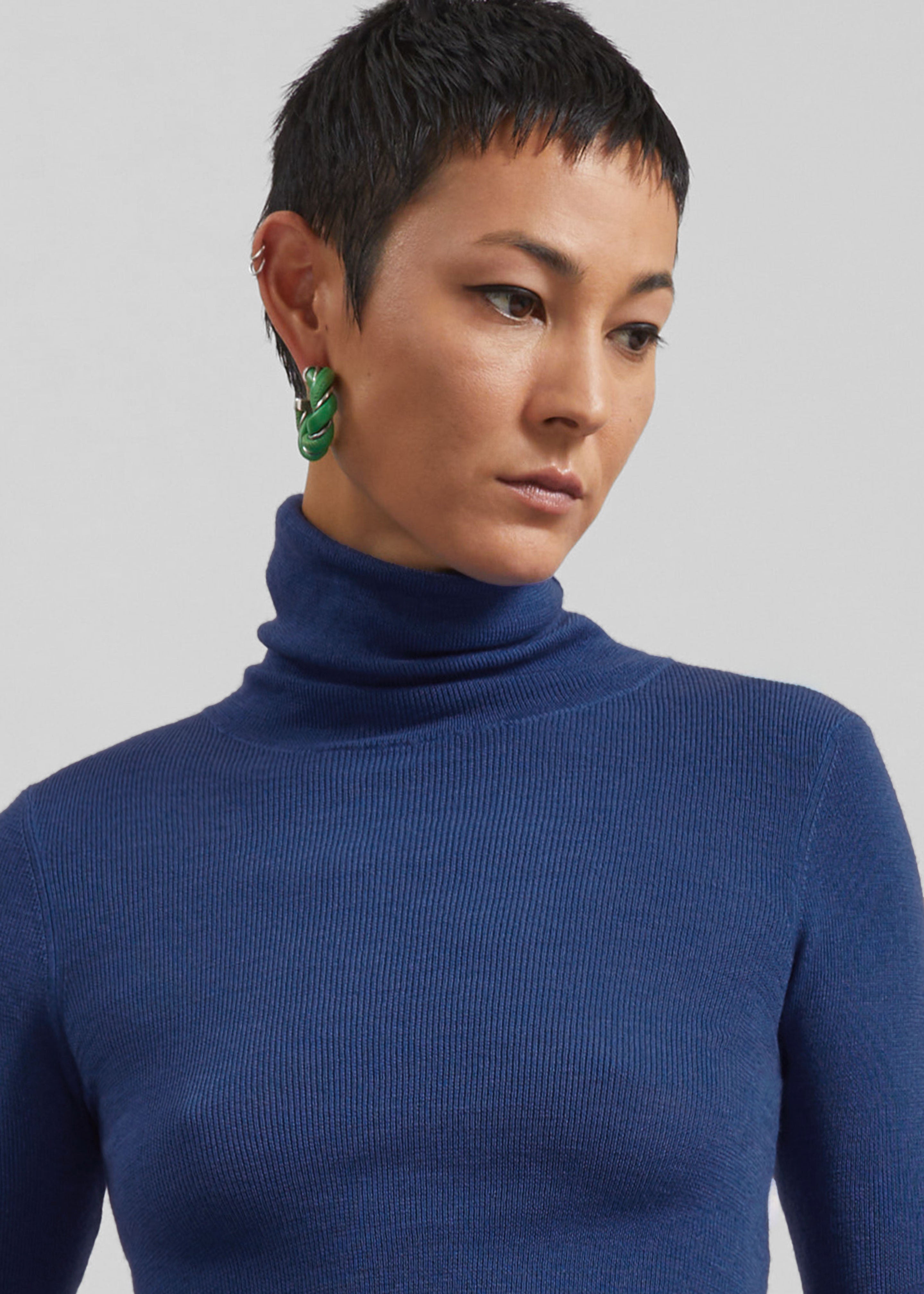 Utica Thin Turtleneck Sweater - Blue - 6