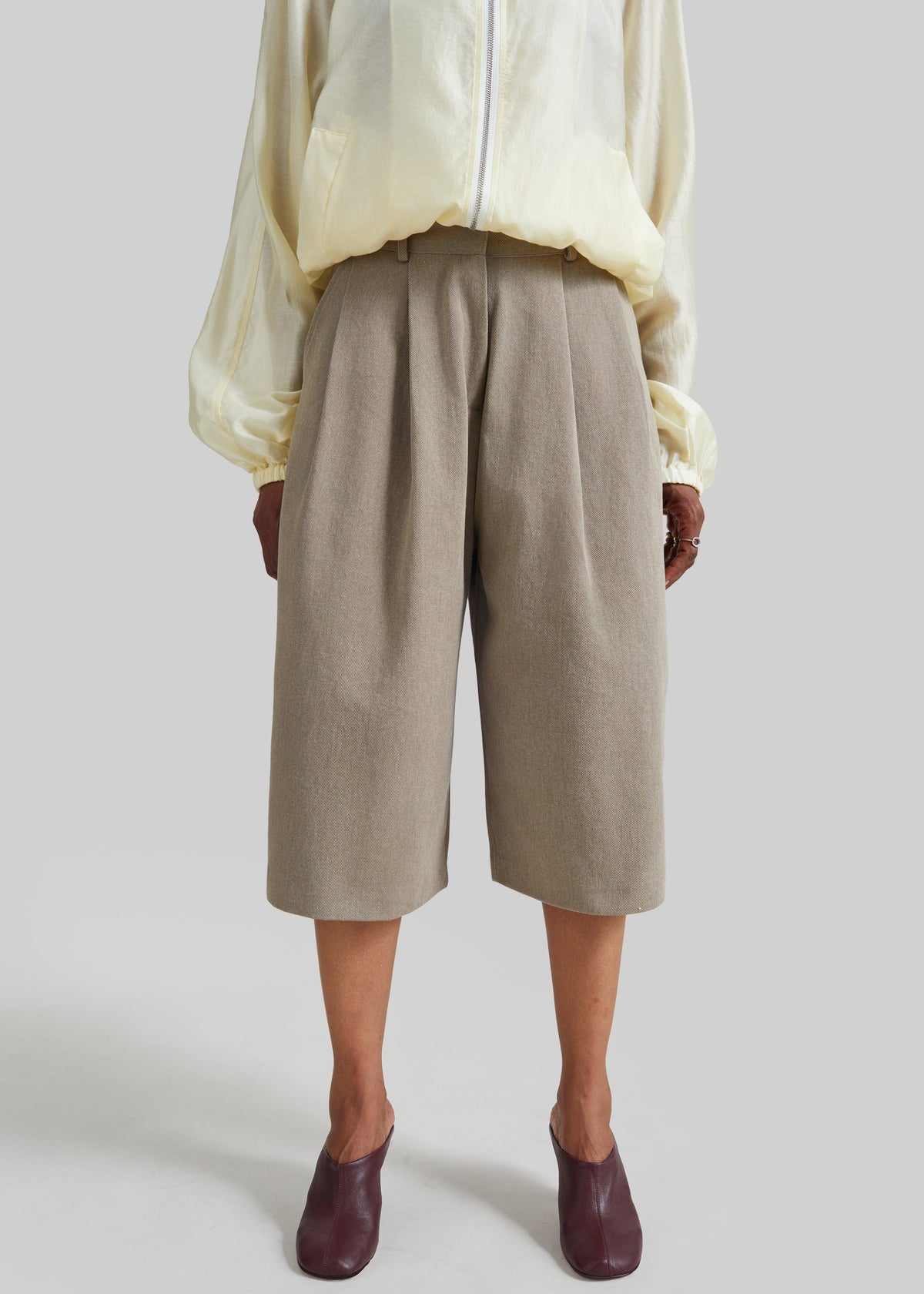 Varesse Twill Bermuda Shorts - Taupe