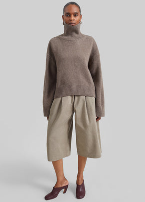 Varesse Twill Bermuda Shorts - Taupe