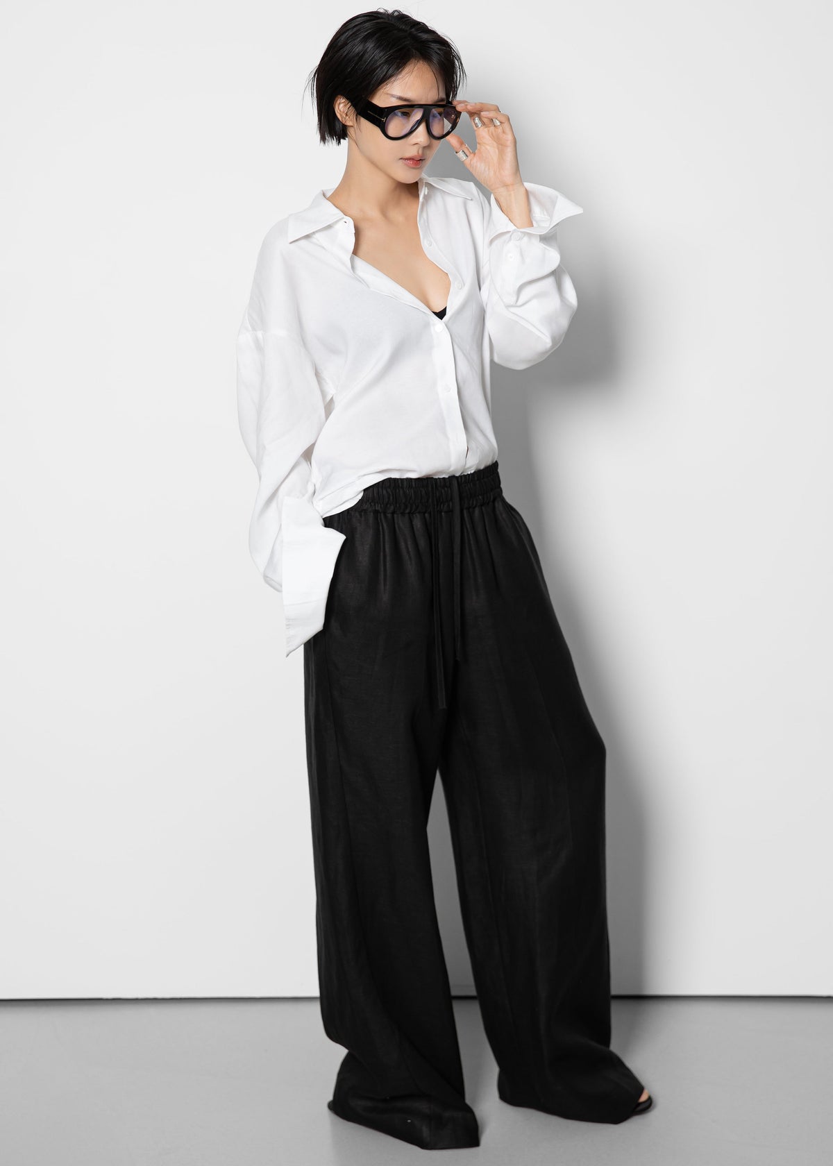 Velia Cut-Out Back Shirt - White - 4