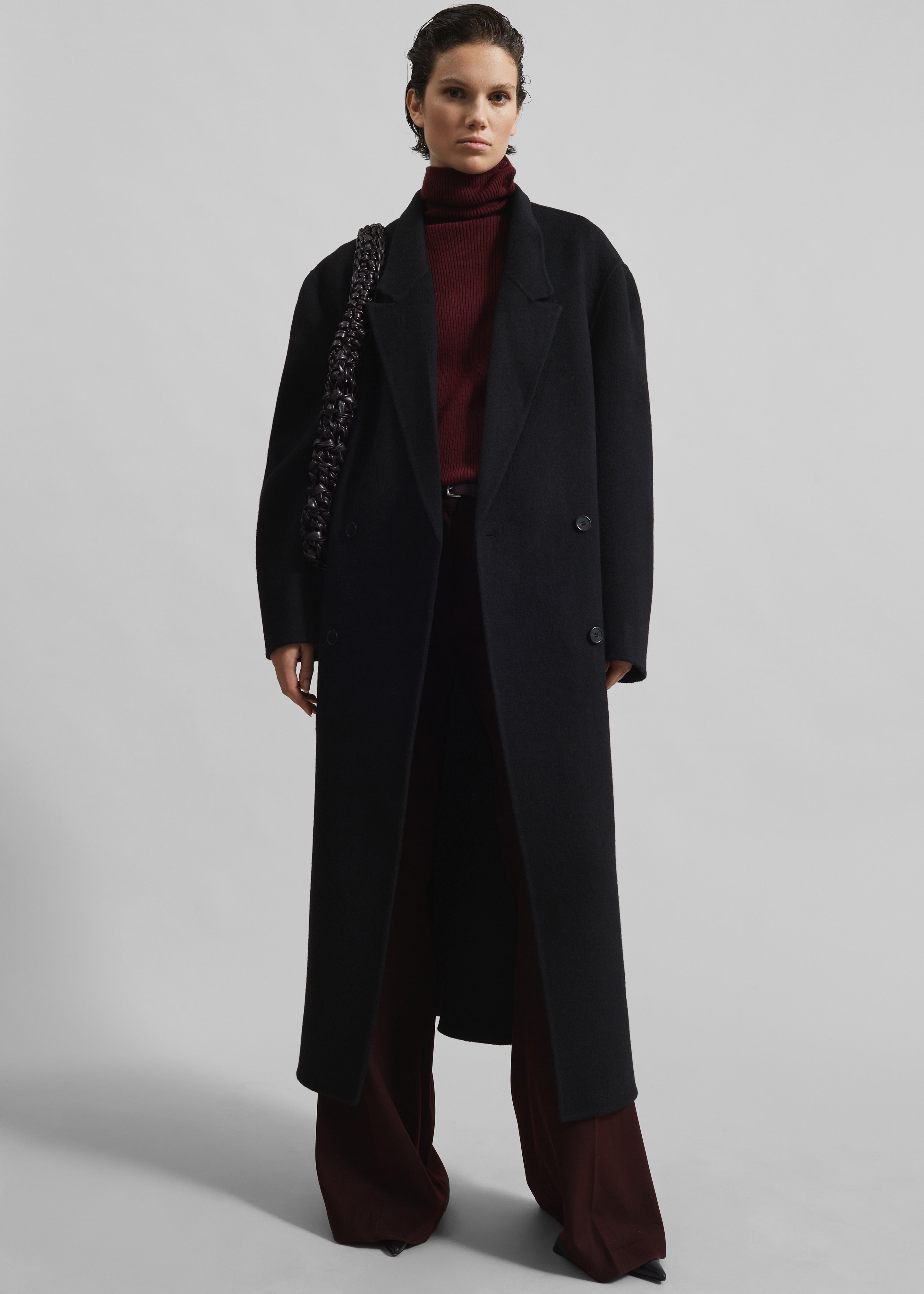 Veonce Oversized Wool Coat - Black - 4