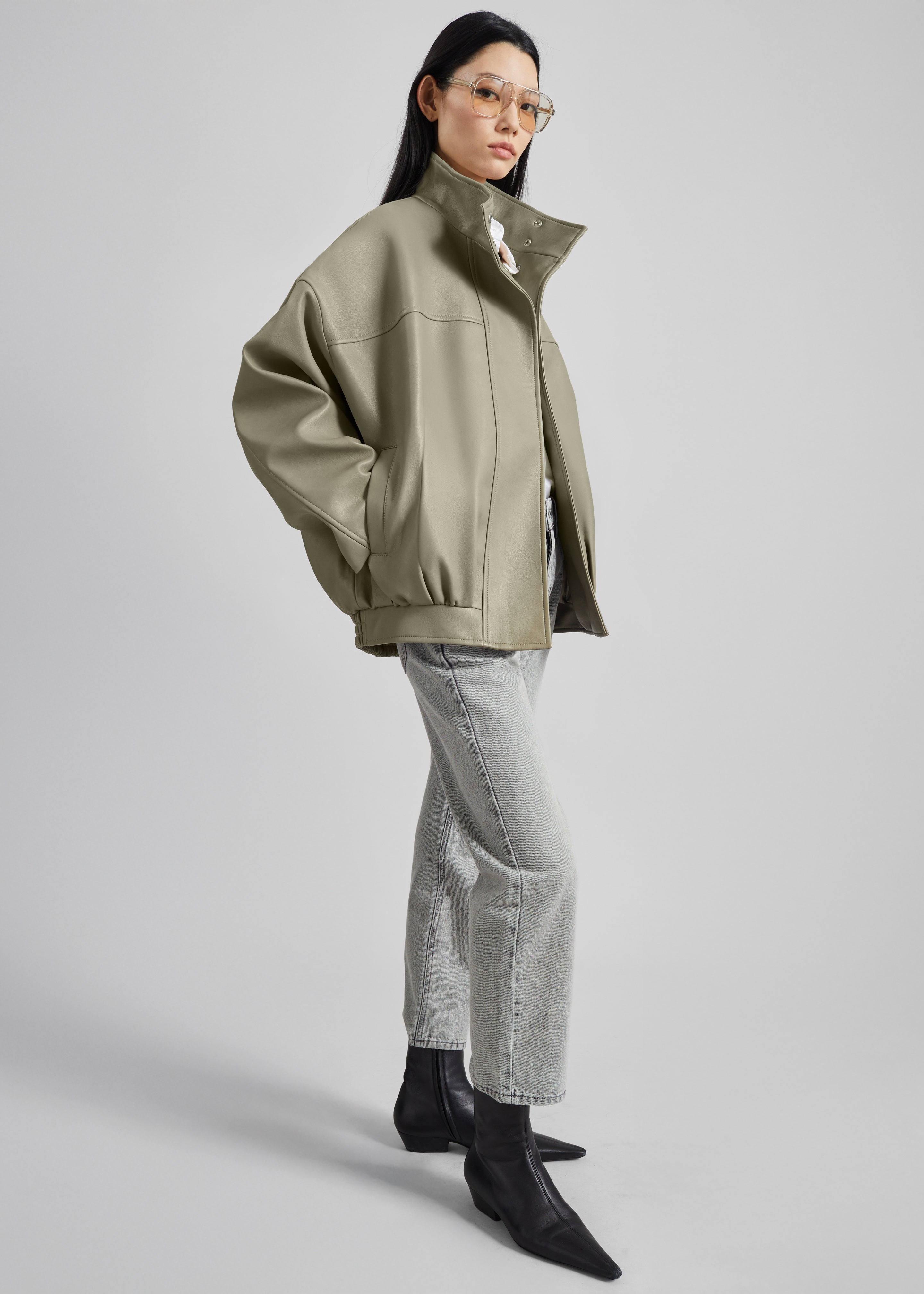 Veren Faux Leather Bomber Jacket - Sage – The Frankie Shop Europe