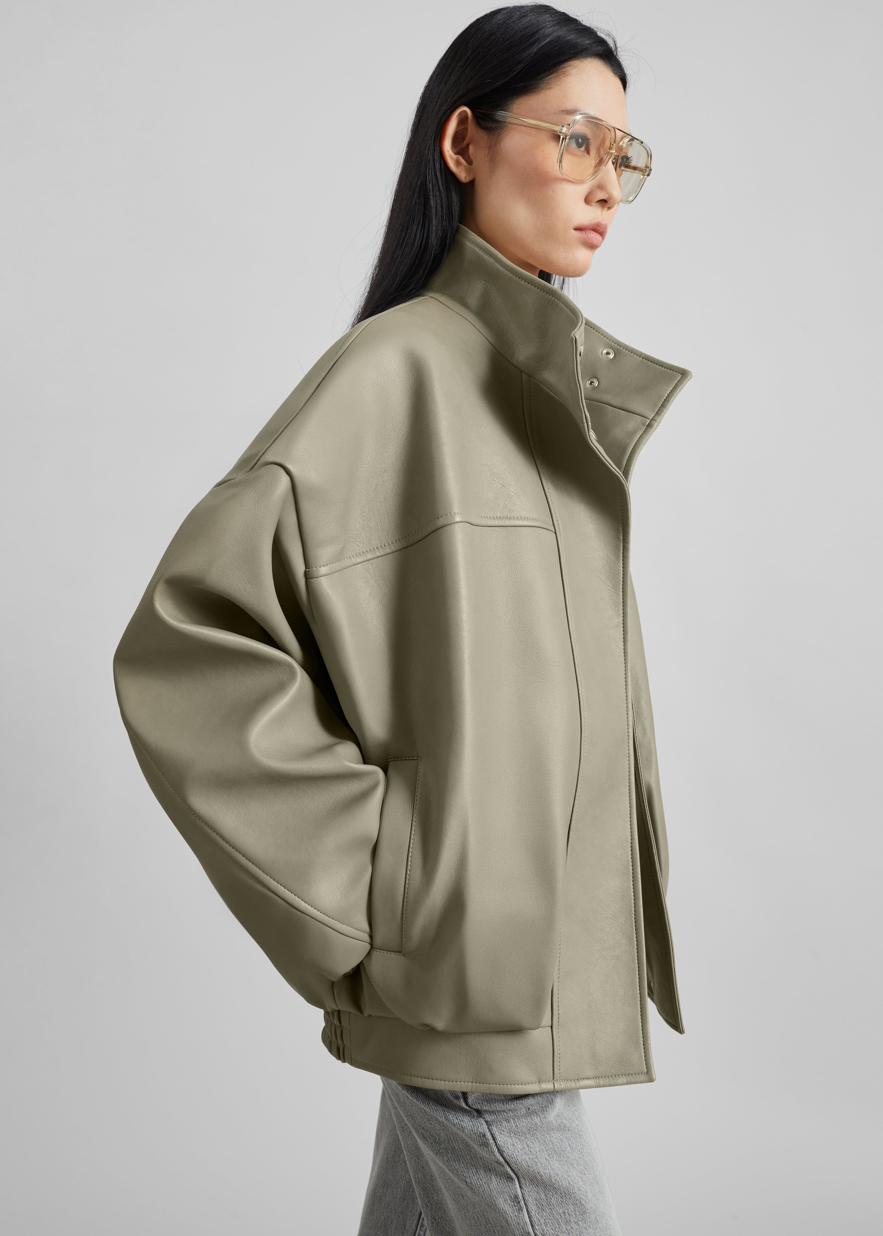 Veren Faux Leather Bomber Jacket - Sage – The Frankie Shop Europe