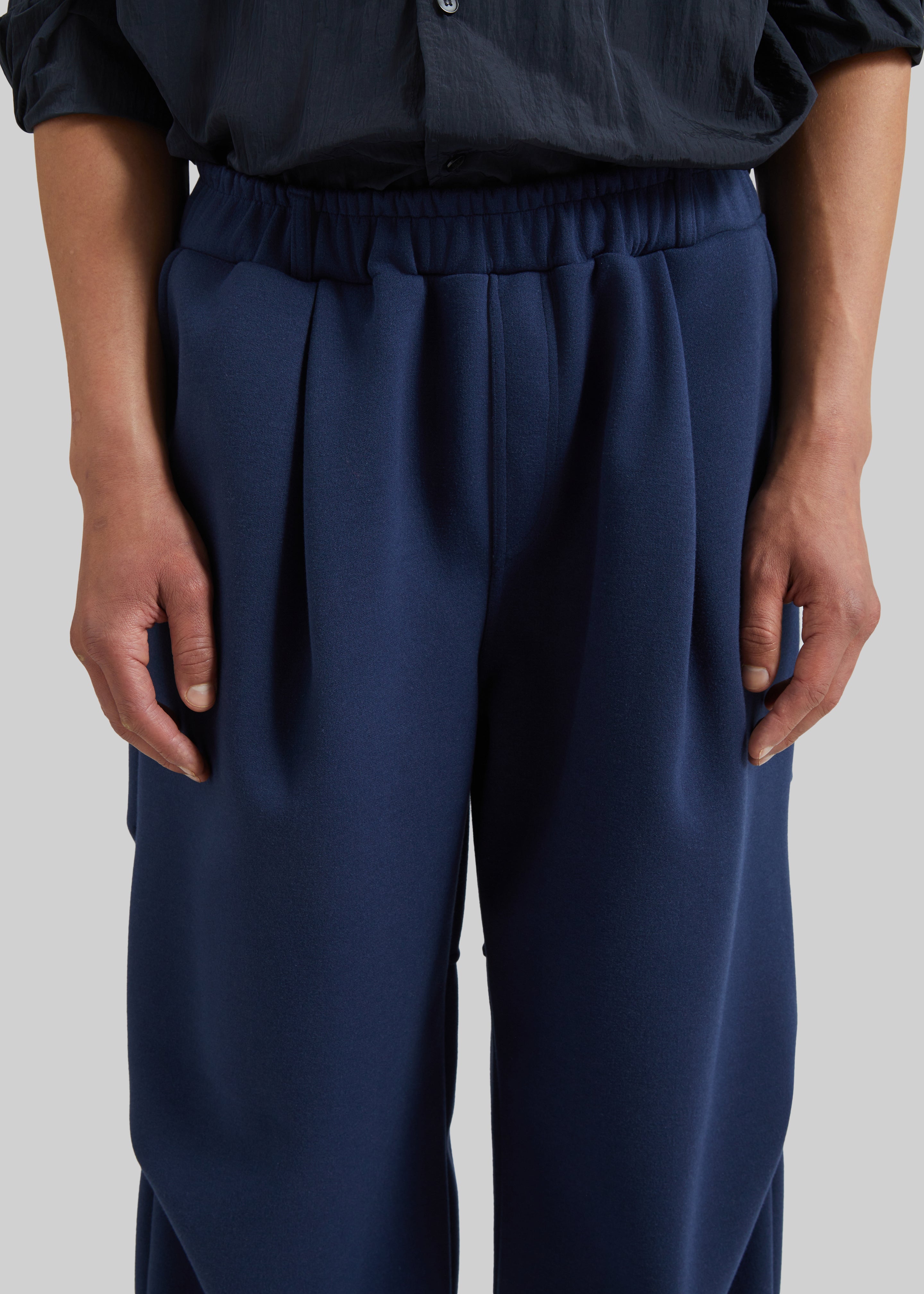 Vetigny Drawstring Pleated Sweatpants - Navy - 3