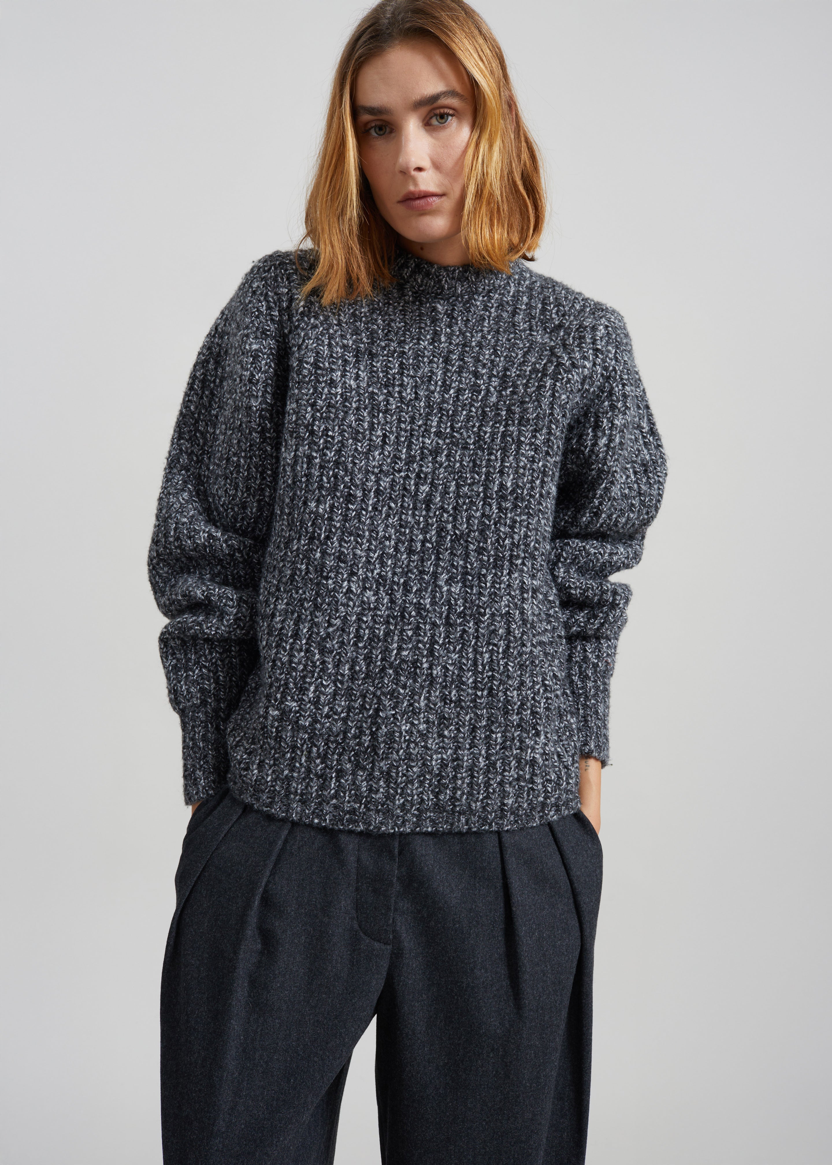 Vezia Chunky Knit Sweater - Dark Grey Melange - 3
