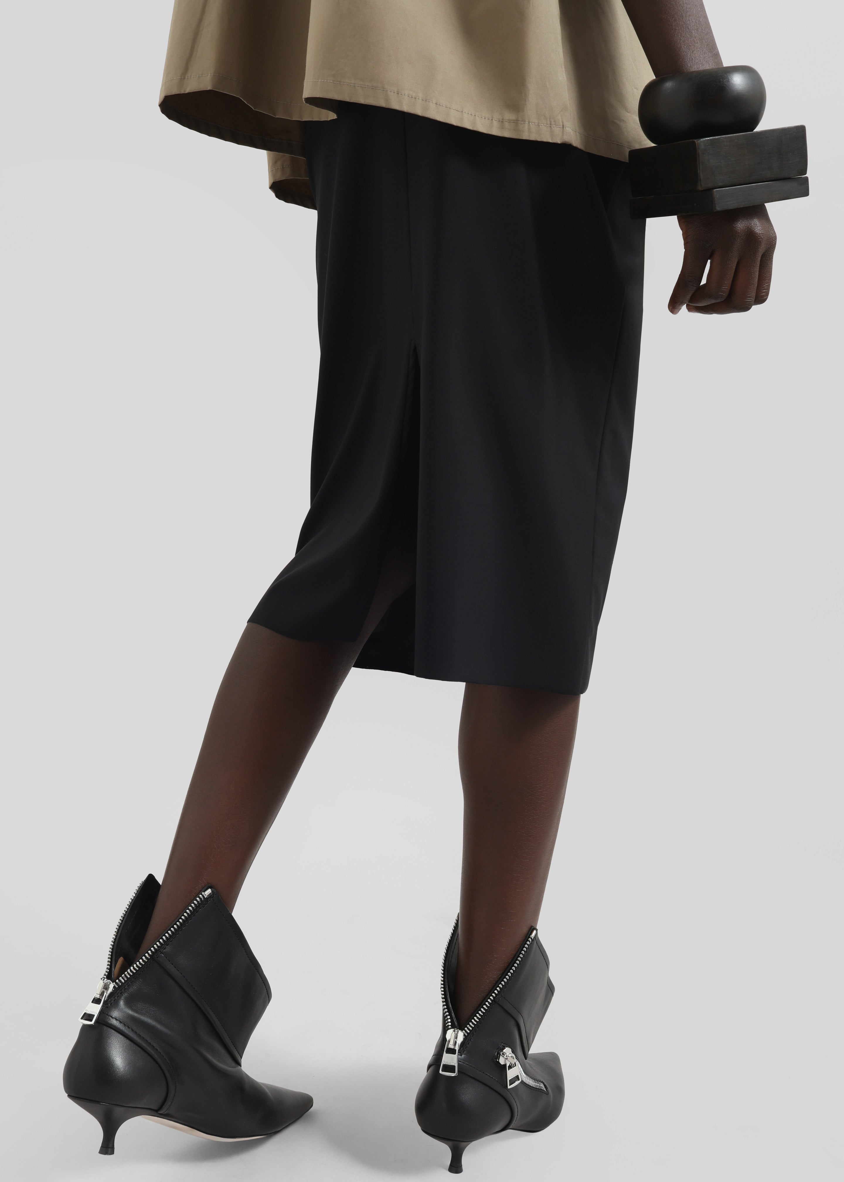 Viera Midi Skirt - Black - 3