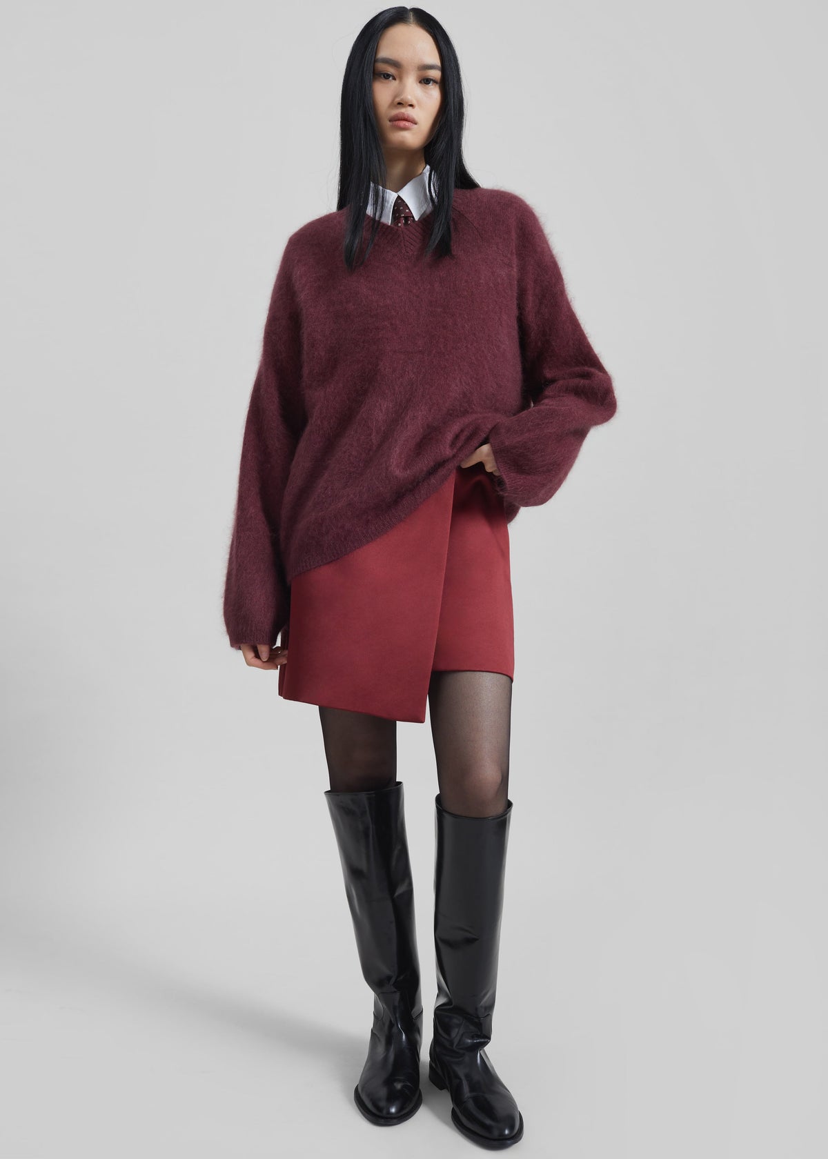 Vilhena Wool Fuzzy V-Neck Sweater - Burgundy - 5