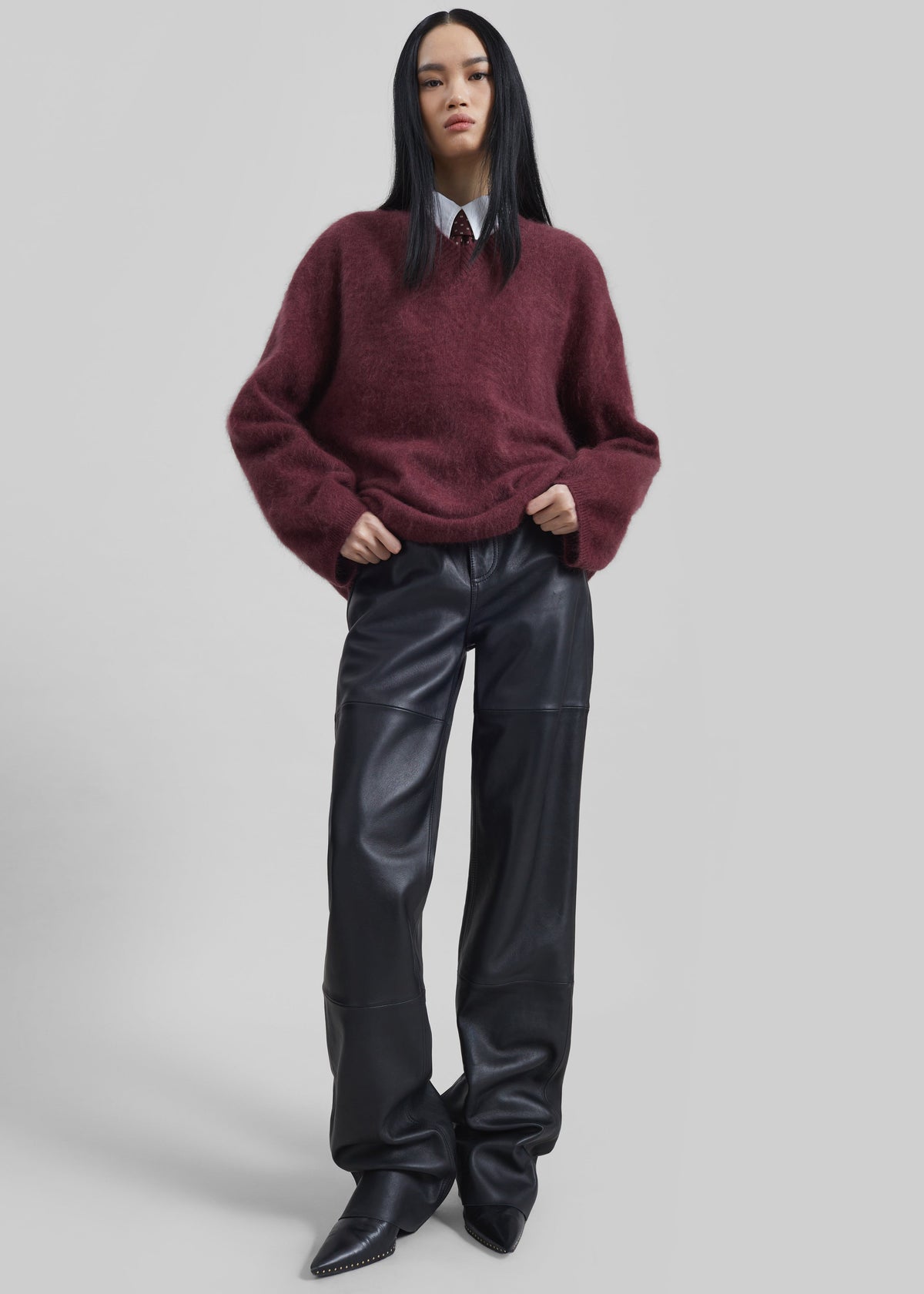 Vilhena Wool Fuzzy V-Neck Sweater - Burgundy - 2