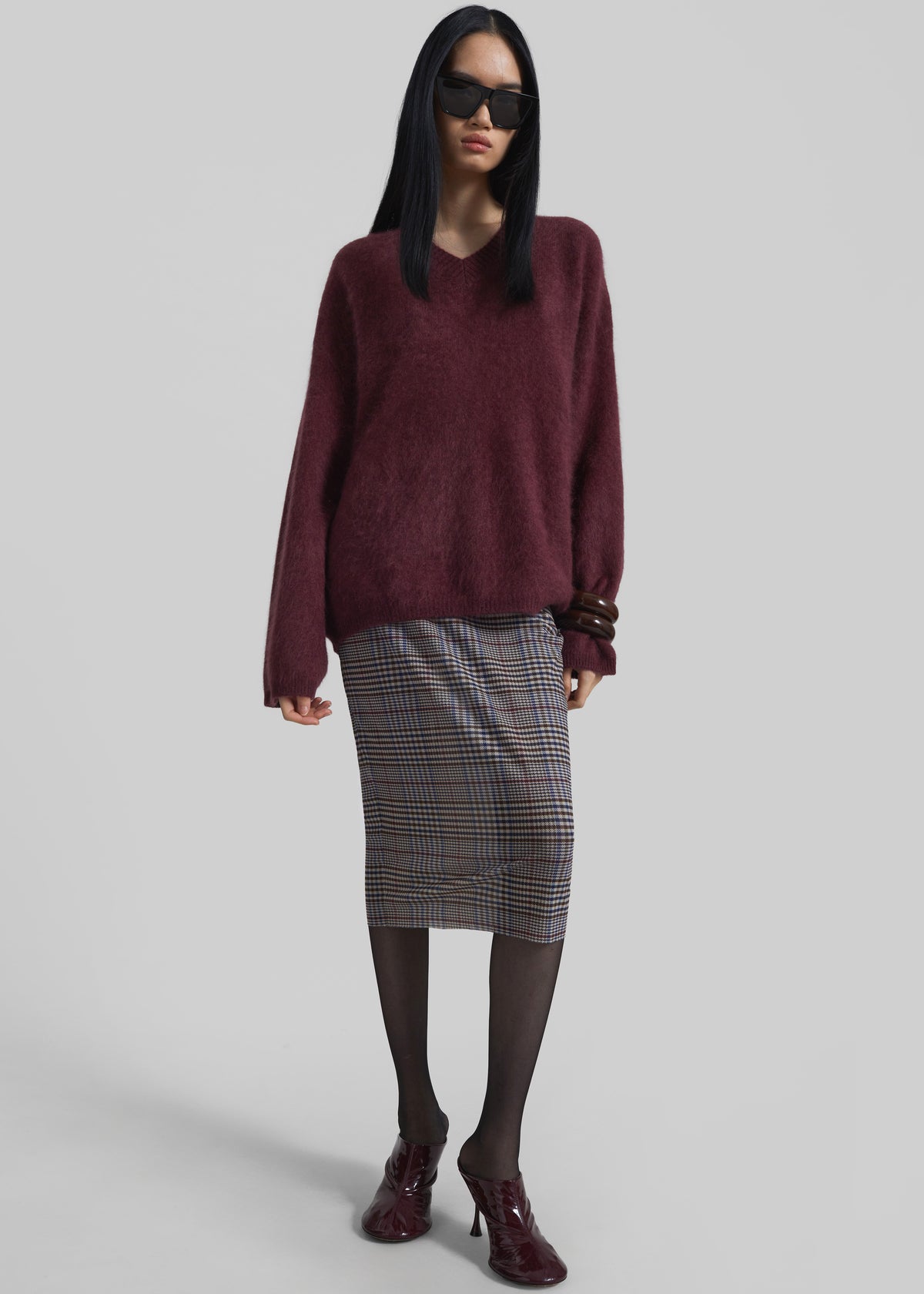 Vilhena Wool Fuzzy V-Neck Sweater - Burgundy - 7