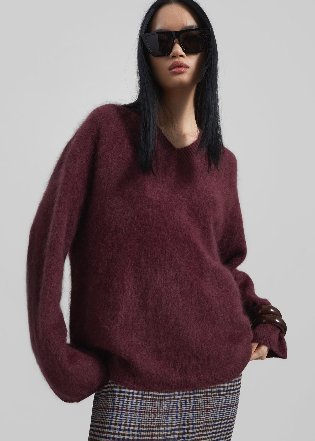Vilhena Wool Fuzzy V-Neck Sweater - Burgundy - 9