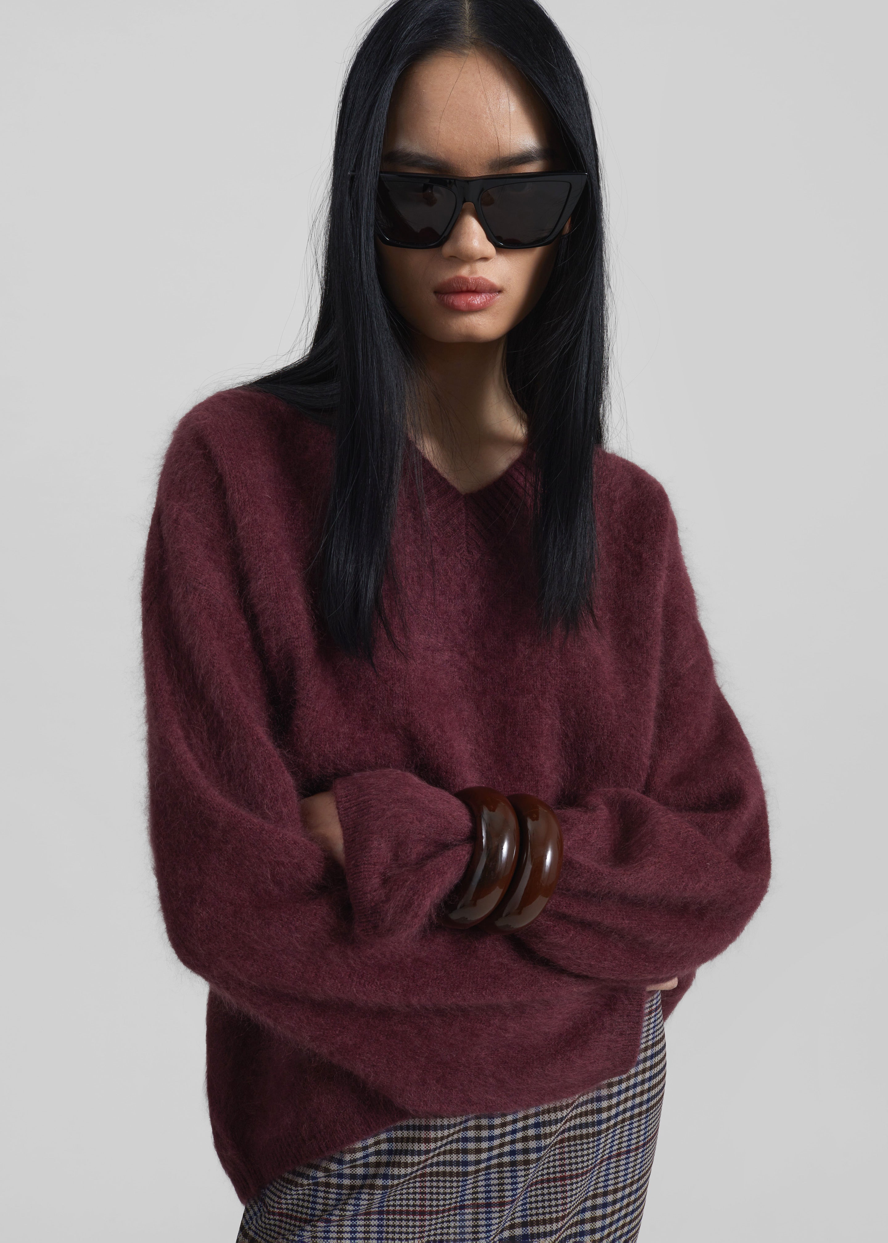 Vilhena Wool Fuzzy V-Neck Sweater - Burgundy - 11