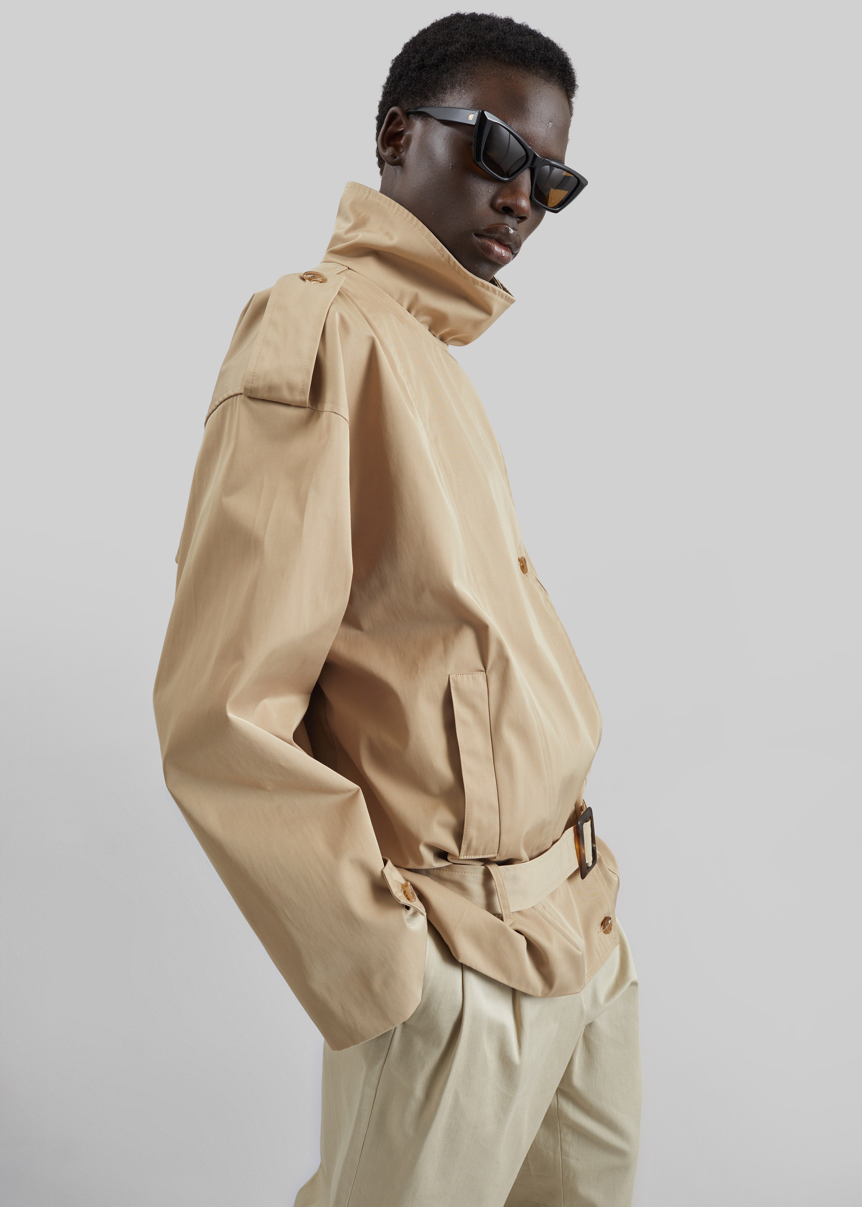 Virar Short Trench - Beige – The Frankie Shop Europe
