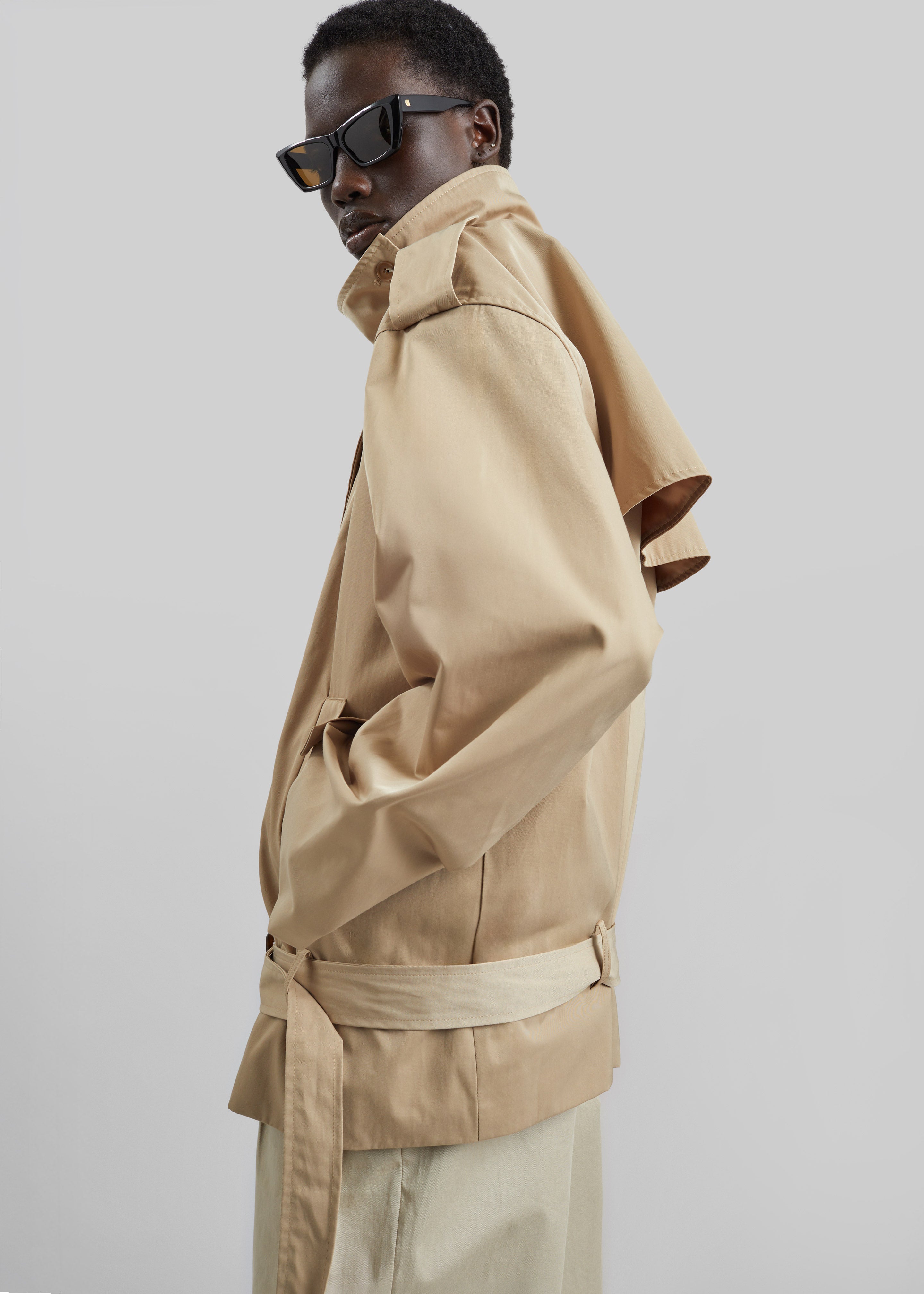 Virar Short Trench - Beige – The Frankie Shop Europe