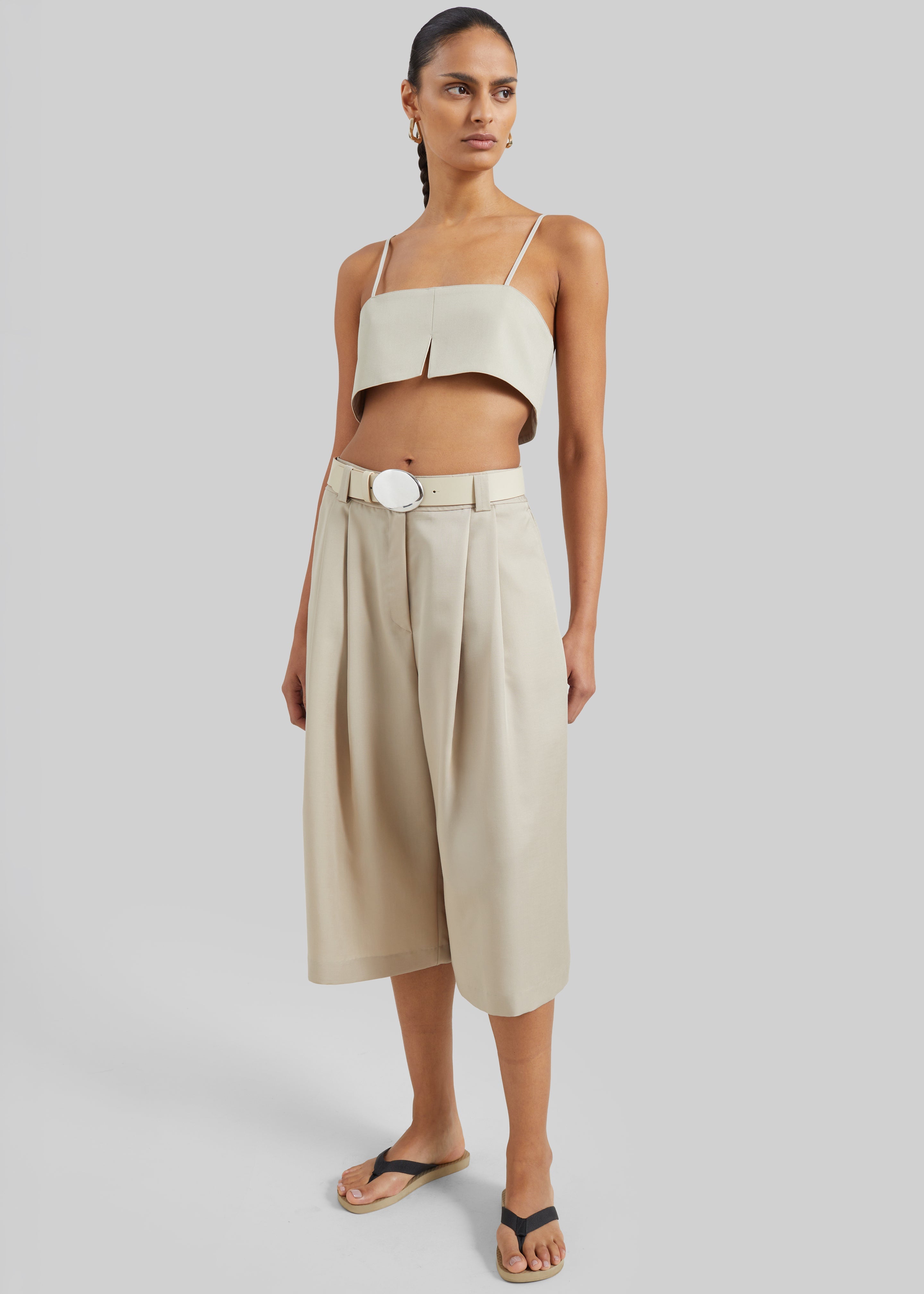 Vorey Pleated Bermuda Shorts - Beige - 6