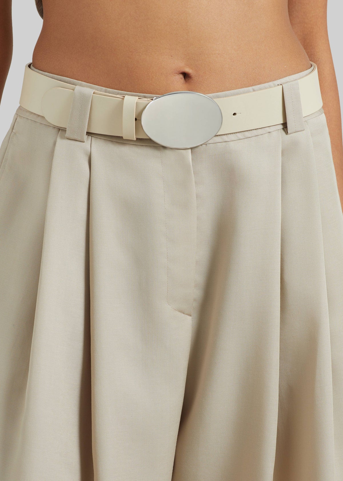 Vorey Pleated Bermuda Shorts - Beige - 4